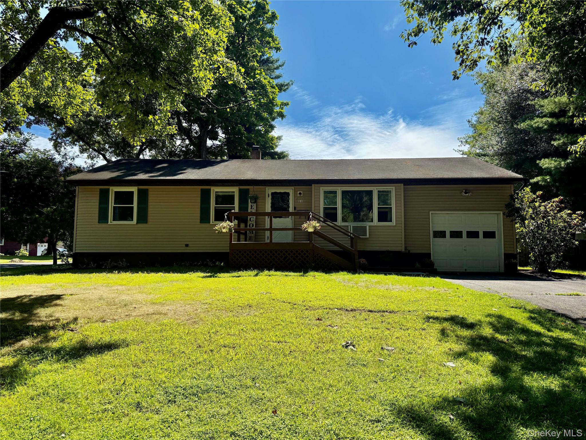 11 Cambridge Drive, Red Hook, NY 12571