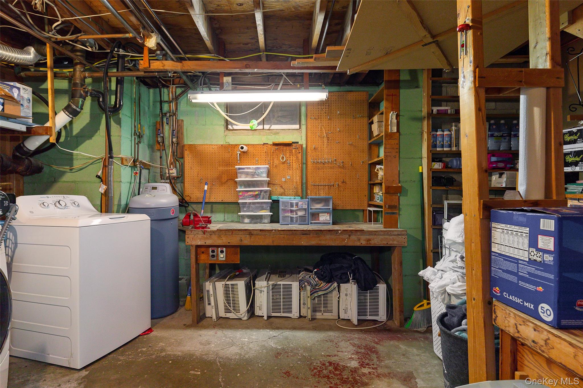 11 Cambridge Drive, Red Hook, NY 12571