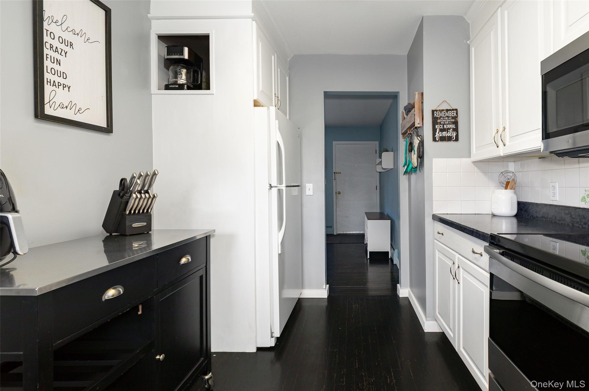 11 Cambridge Drive, Red Hook, NY 12571