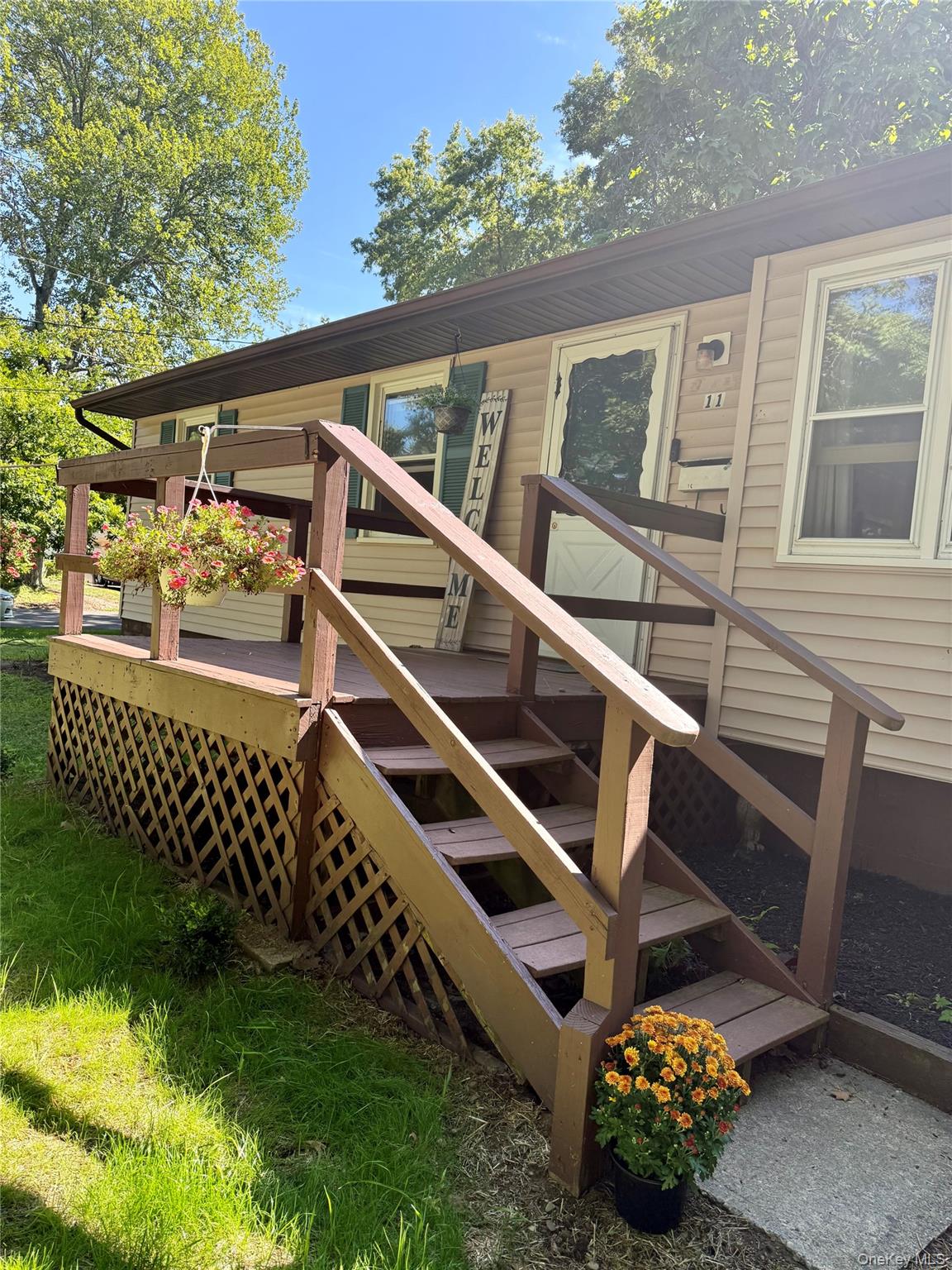 11 Cambridge Drive, Red Hook, NY 12571