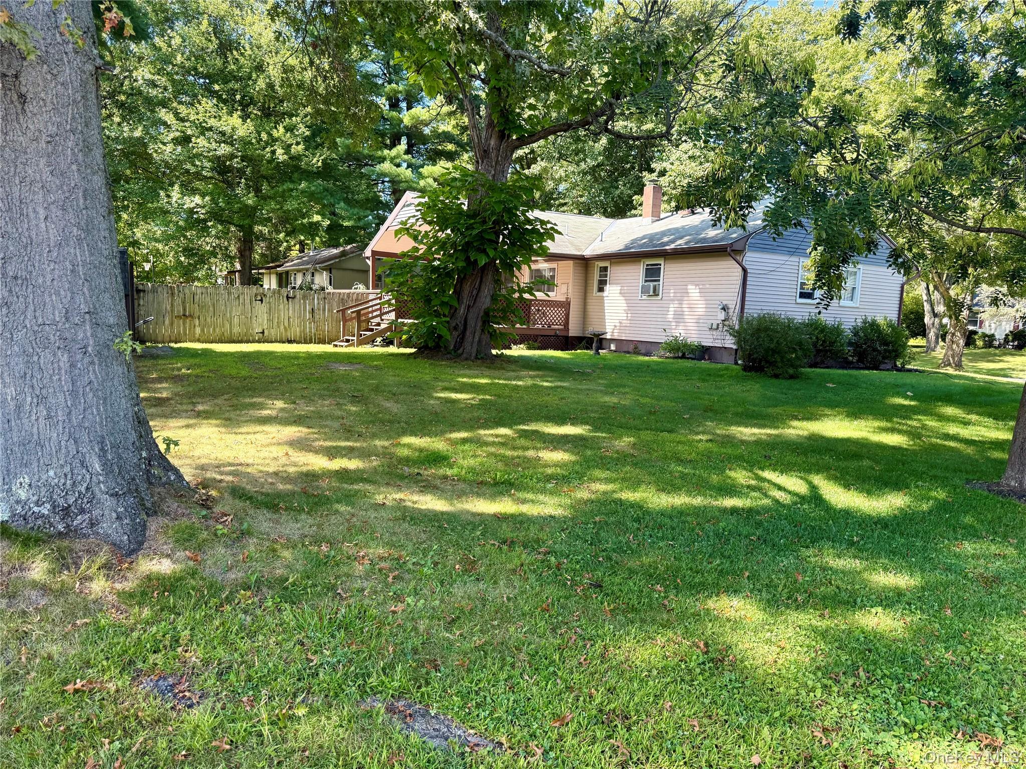 11 Cambridge Drive, Red Hook, NY 12571