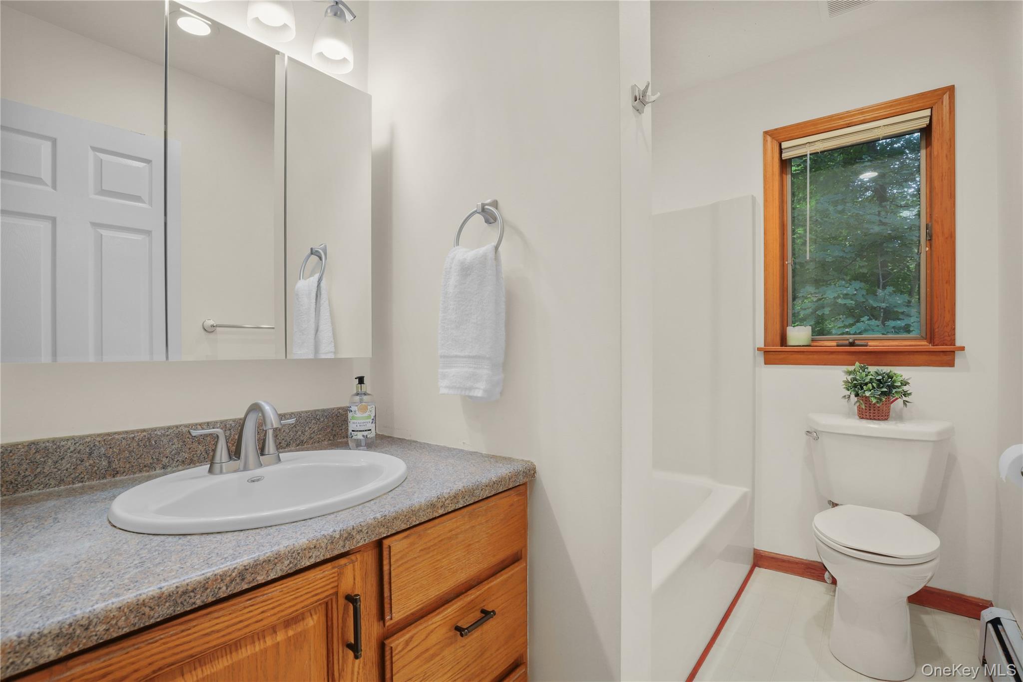 8 Hemlock Road, South Salem, NY 10590