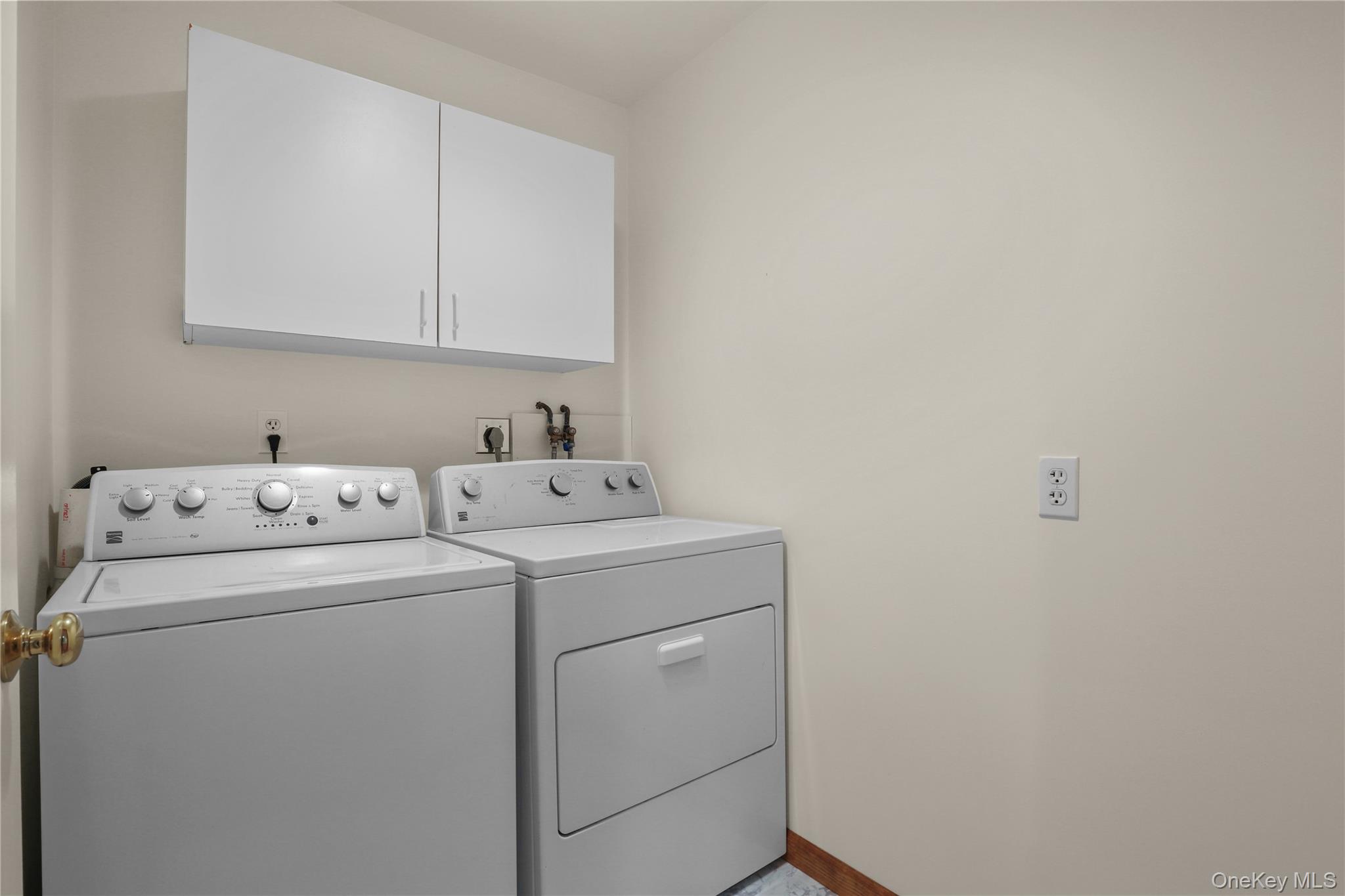 8 Hemlock Road, South Salem, NY 10590