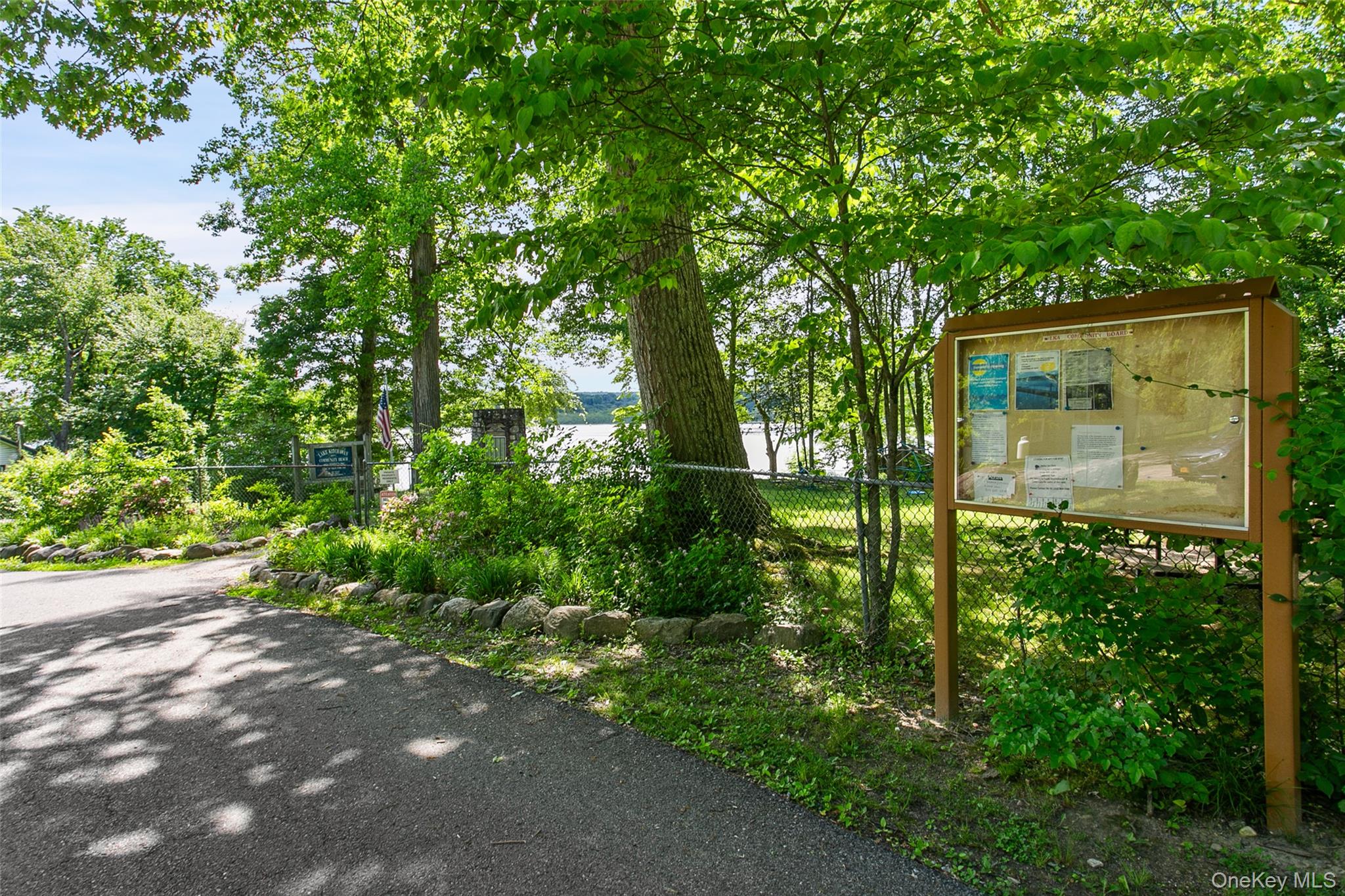 8 Hemlock Road, South Salem, NY 10590