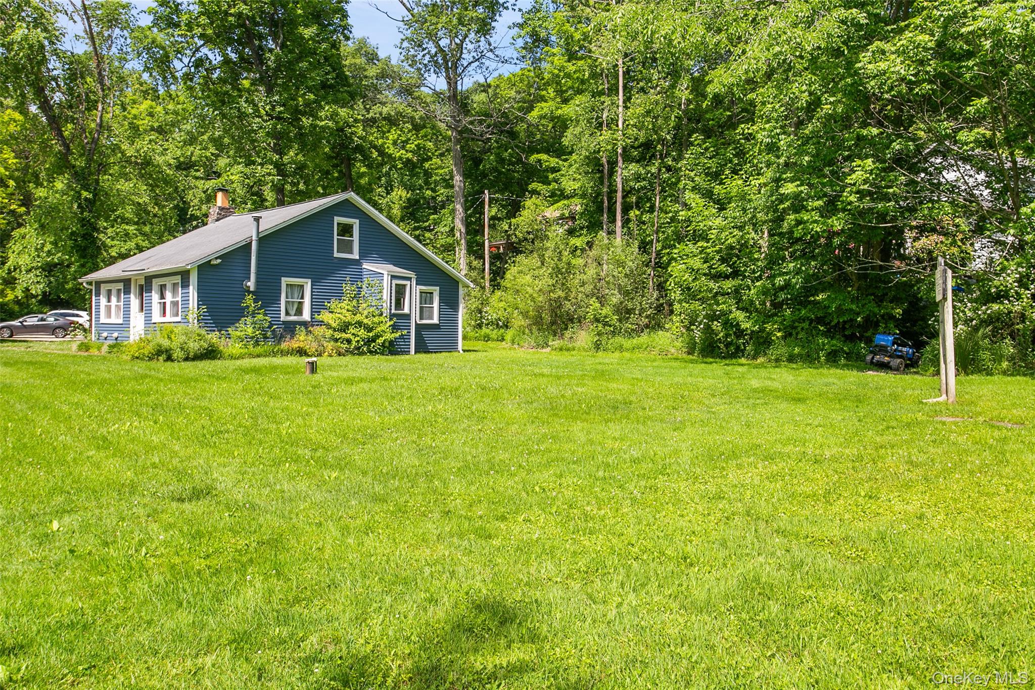 8 Hemlock Road, South Salem, NY 10590