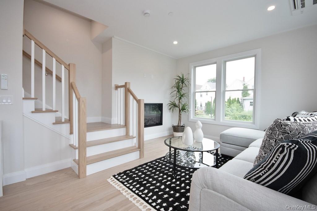 42 Andrews Lane, Sleepy Hollow, NY 10591