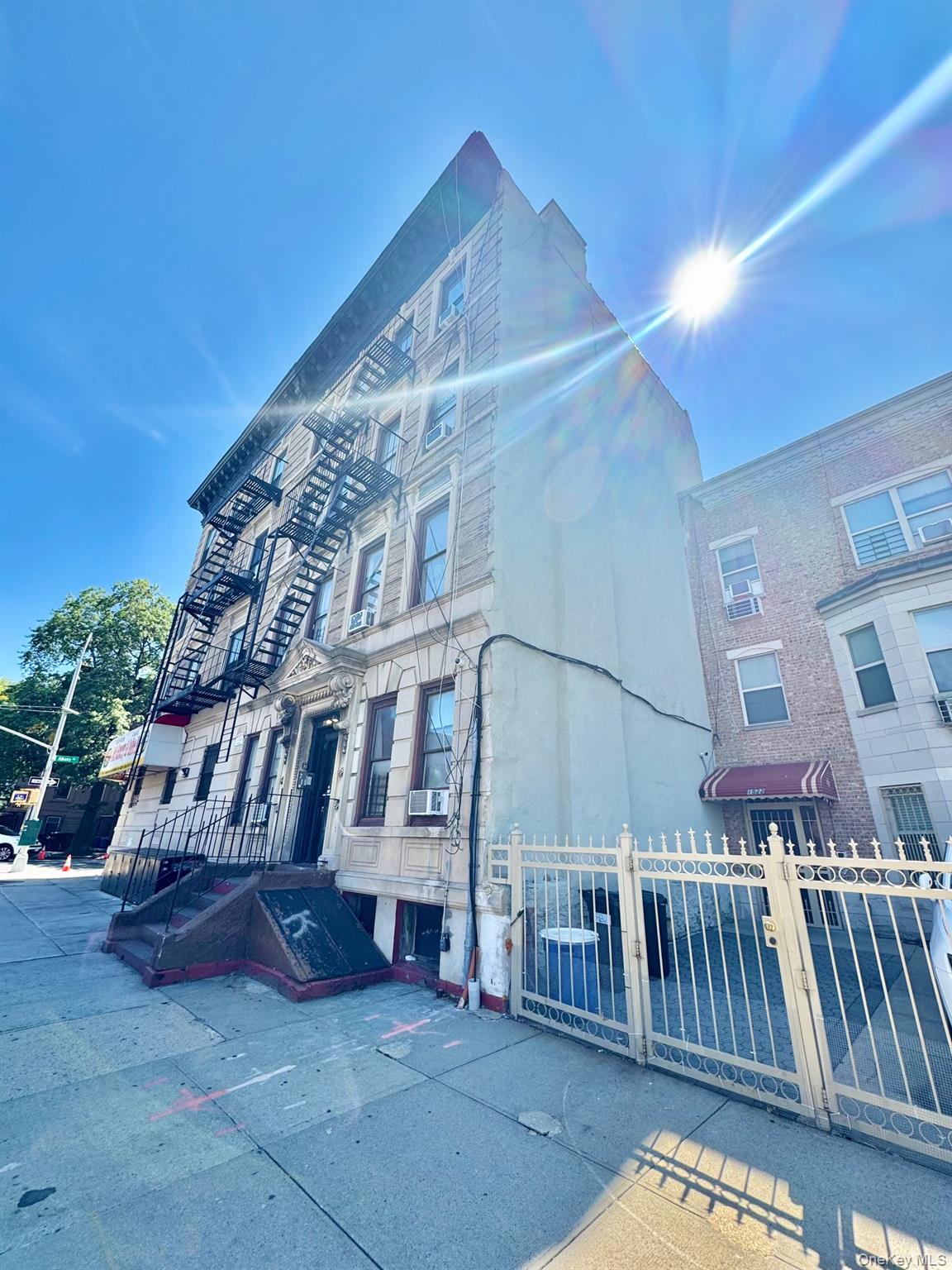 1526 Pacific Street, Brooklyn, NY 11213