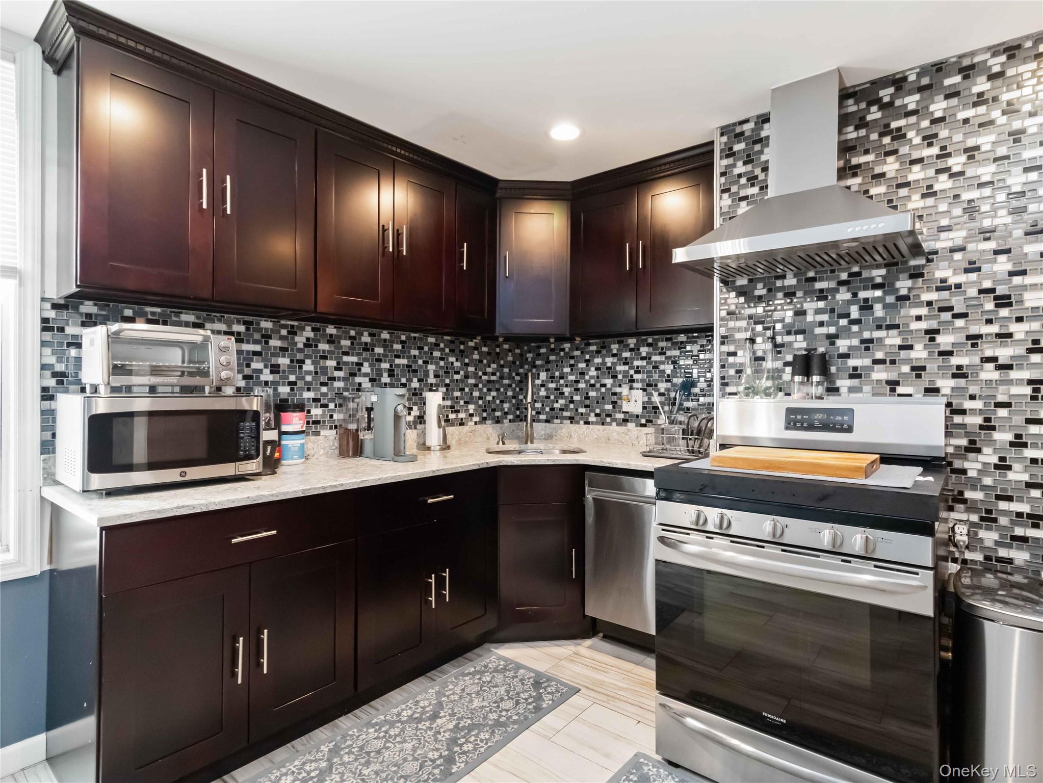 91-16 115th street, Richmond Hill, NY 11418