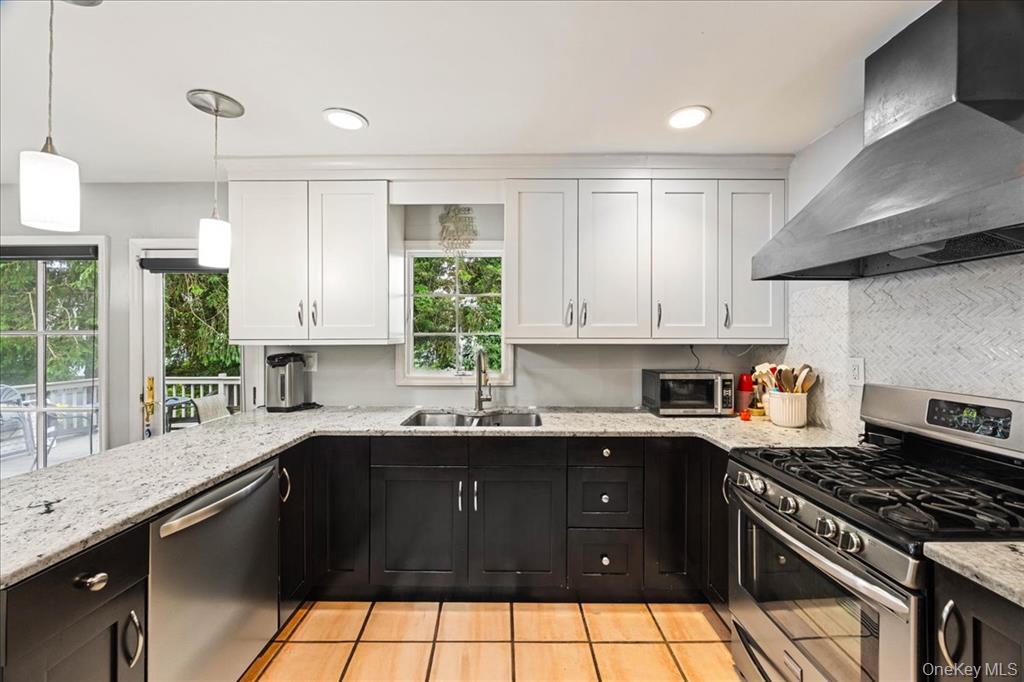 1127 Fordham Lane, Woodmere, NY 11598