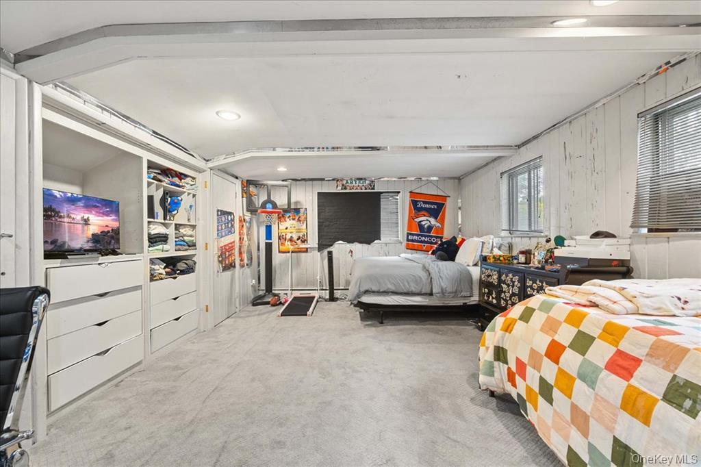 1127 Fordham Lane, Woodmere, NY 11598