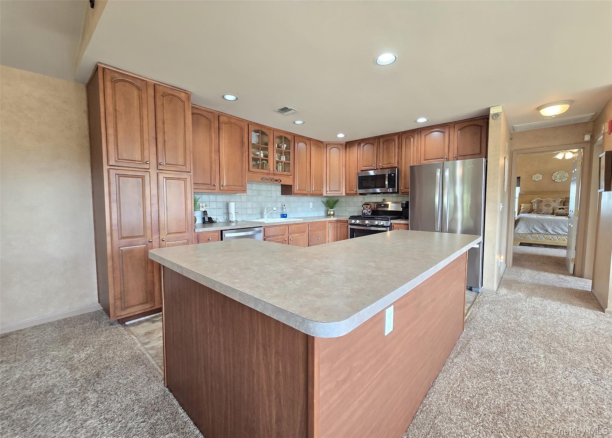 105 Commodore Circle, Port Jefferson Station, NY 11776