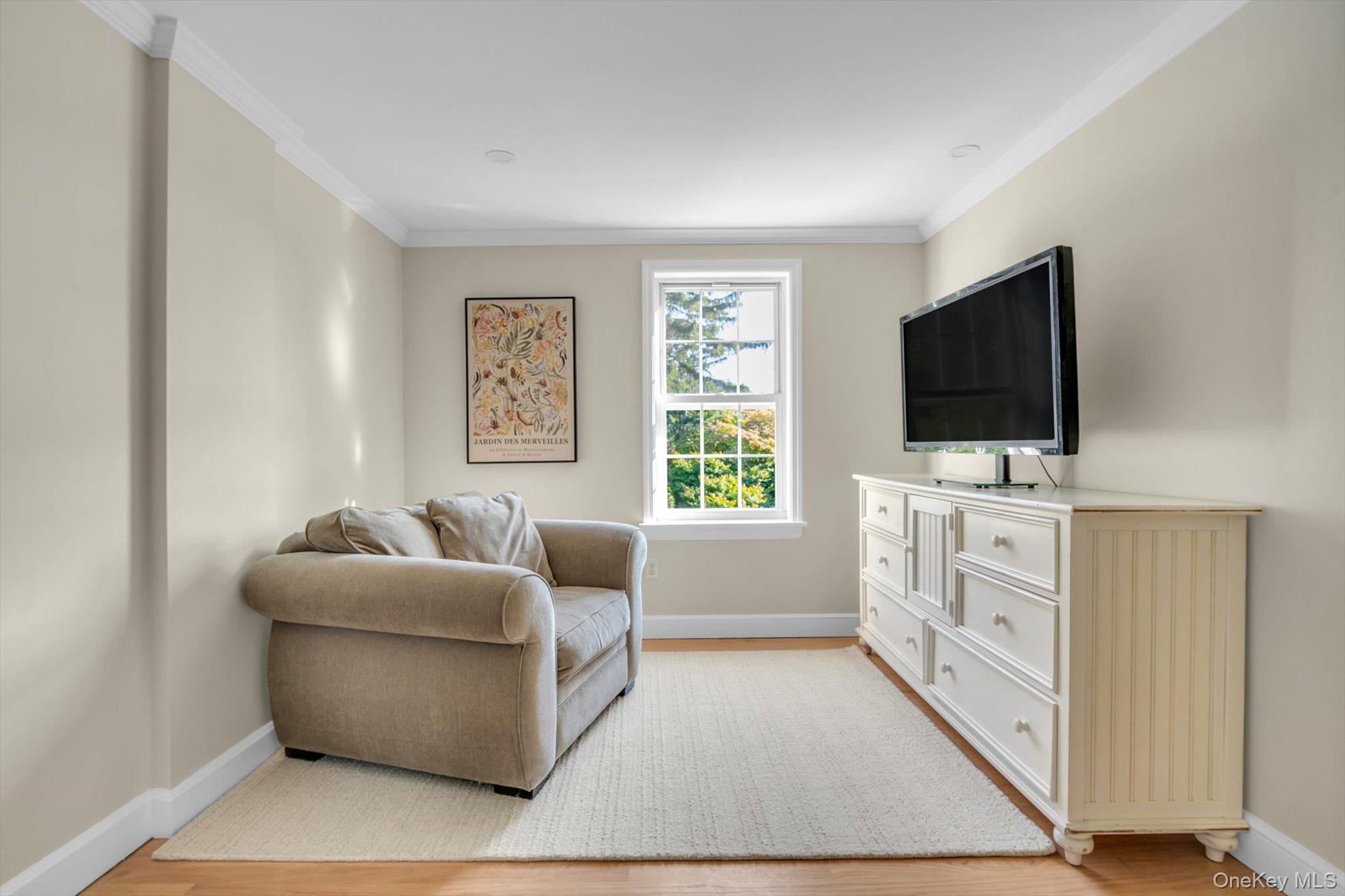 2 Smull Lane, Port Washington, NY 11050