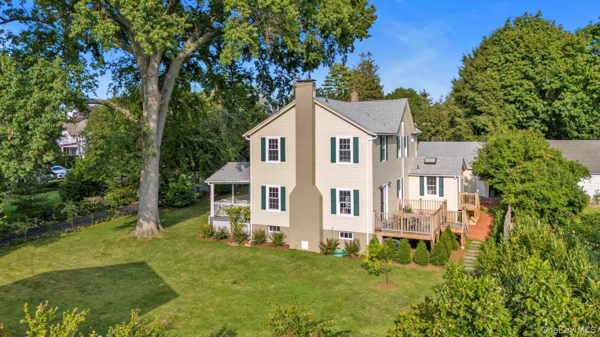 2 Smull Lane, Port Washington, NY 11050