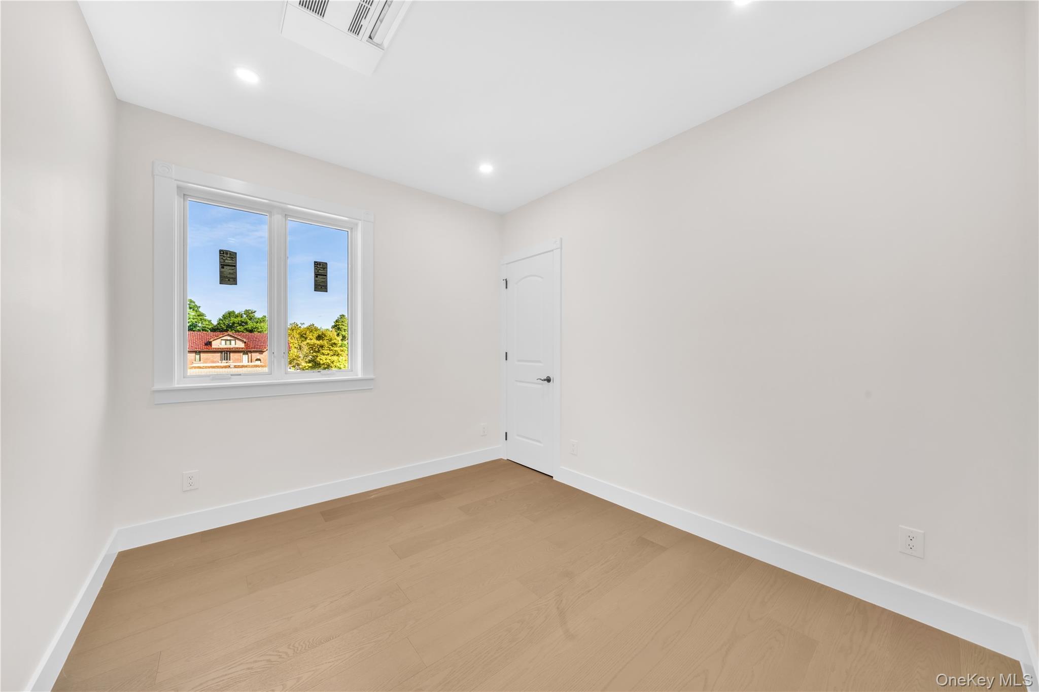 5648 219th Street, Bayside, NY 11364