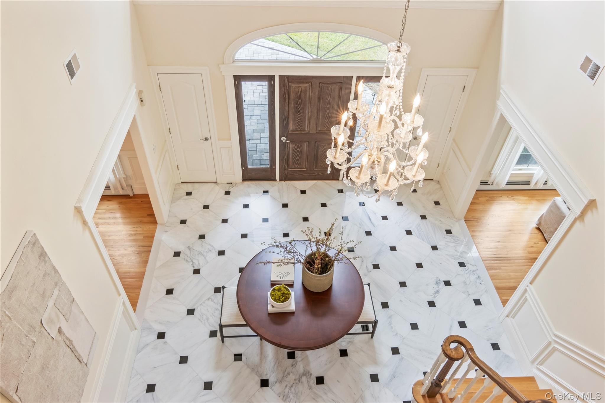 10 Rolling Meadow Lane, Northport, NY 11768