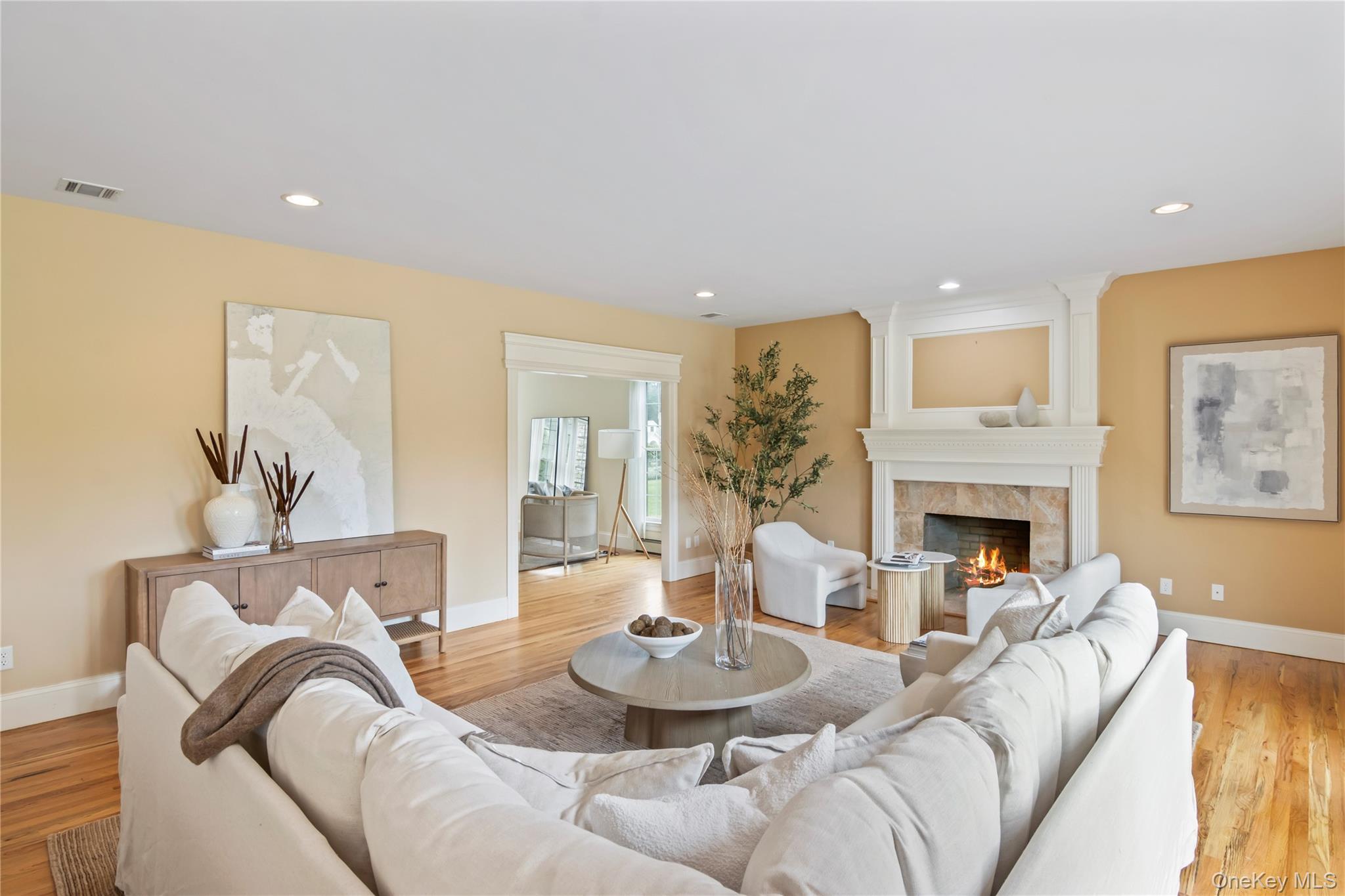 10 Rolling Meadow Lane, Northport, NY 11768