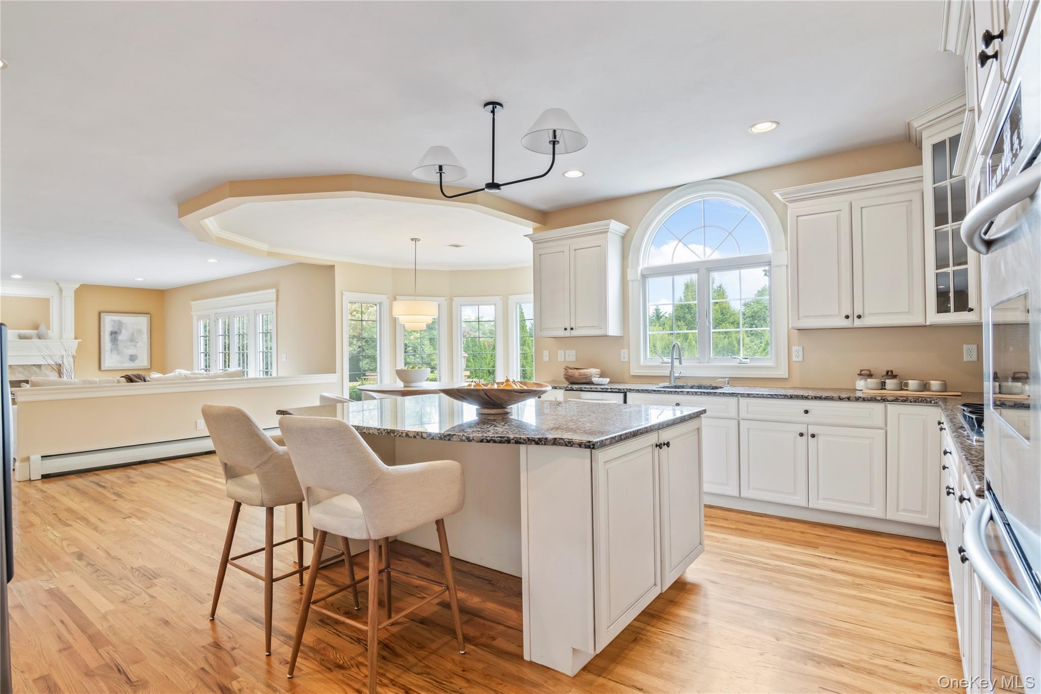 10 Rolling Meadow Lane, Northport, NY 11768