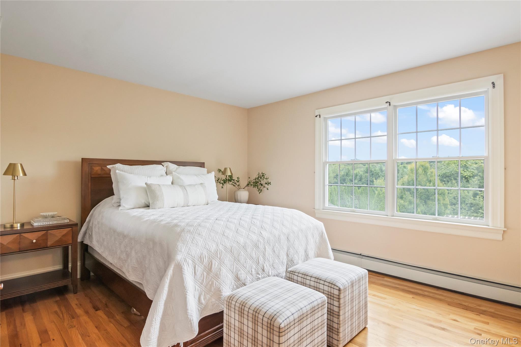 10 Rolling Meadow Lane, Northport, NY 11768