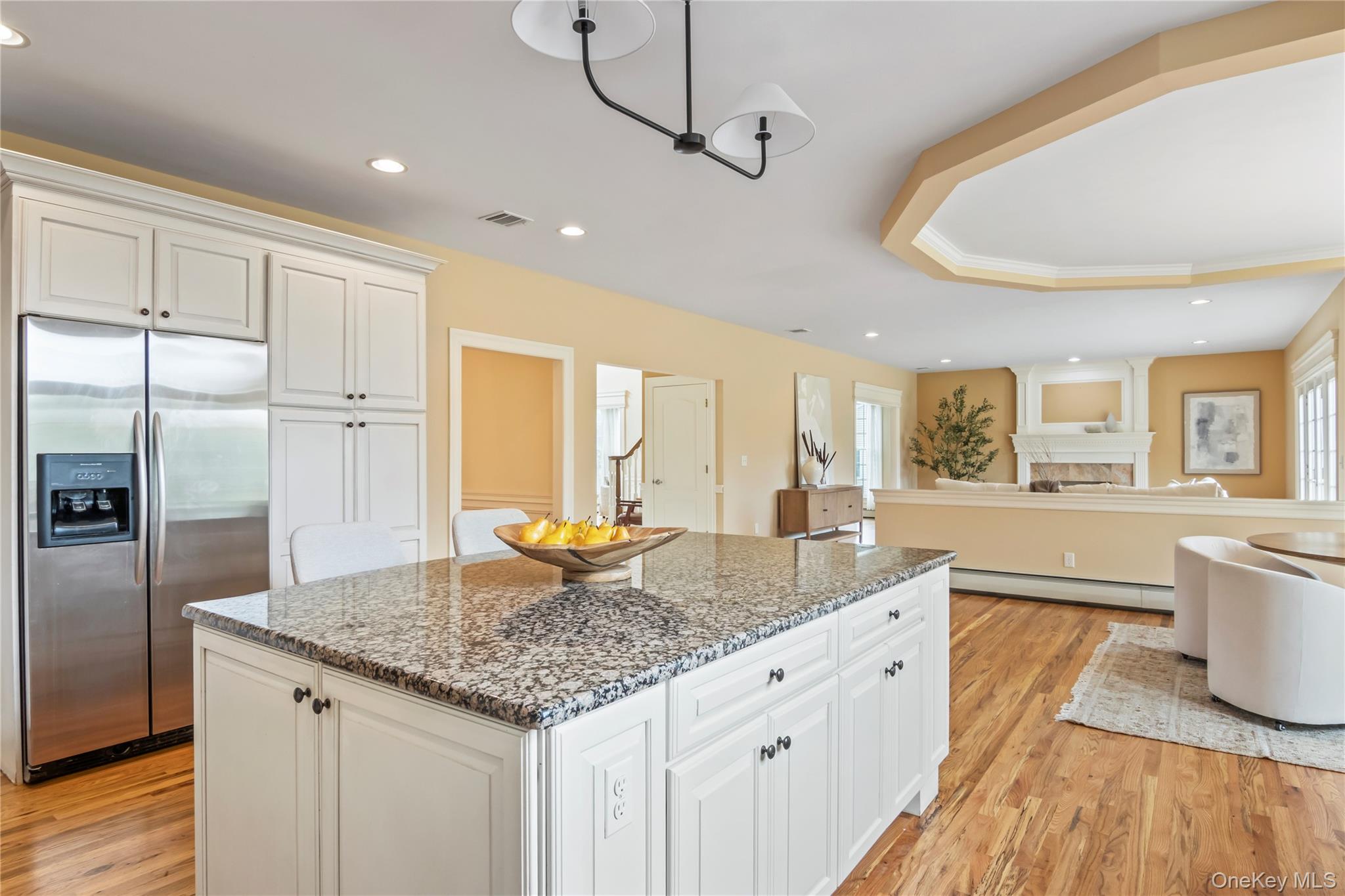 10 Rolling Meadow Lane, Northport, NY 11768