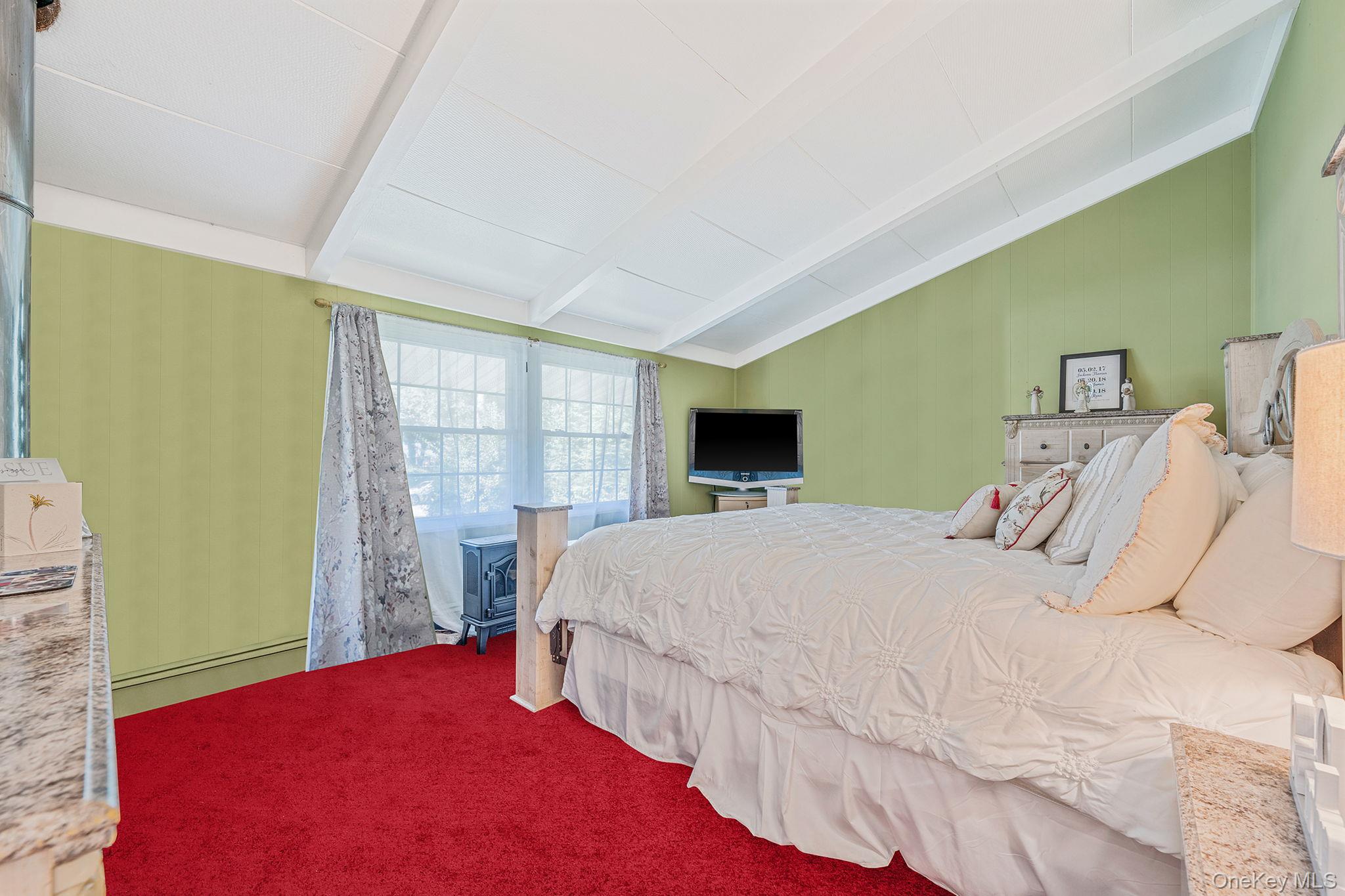 27 Split Cedar Drive, Islandia, NY 11749