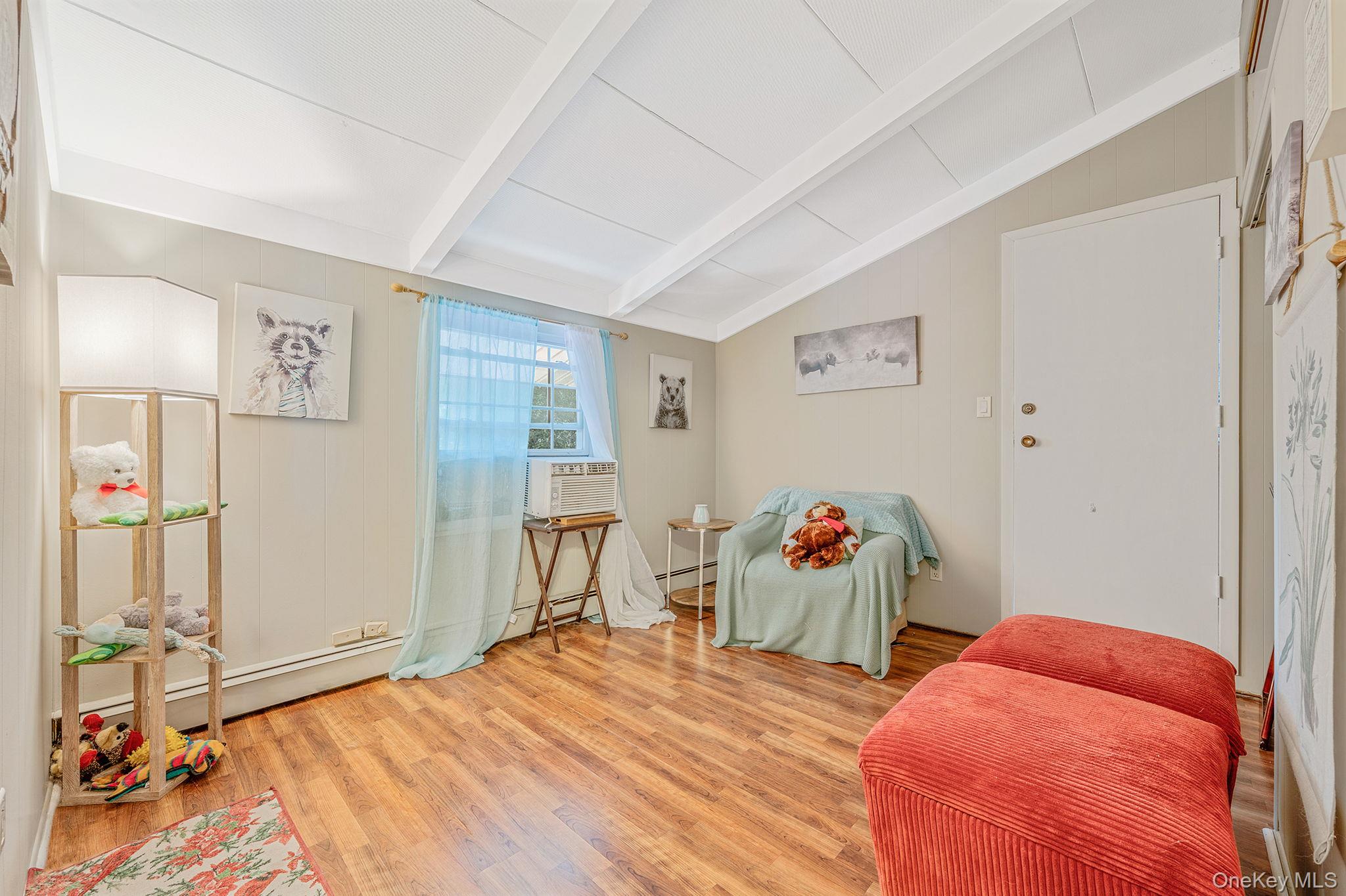 27 Split Cedar Drive, Islandia, NY 11749