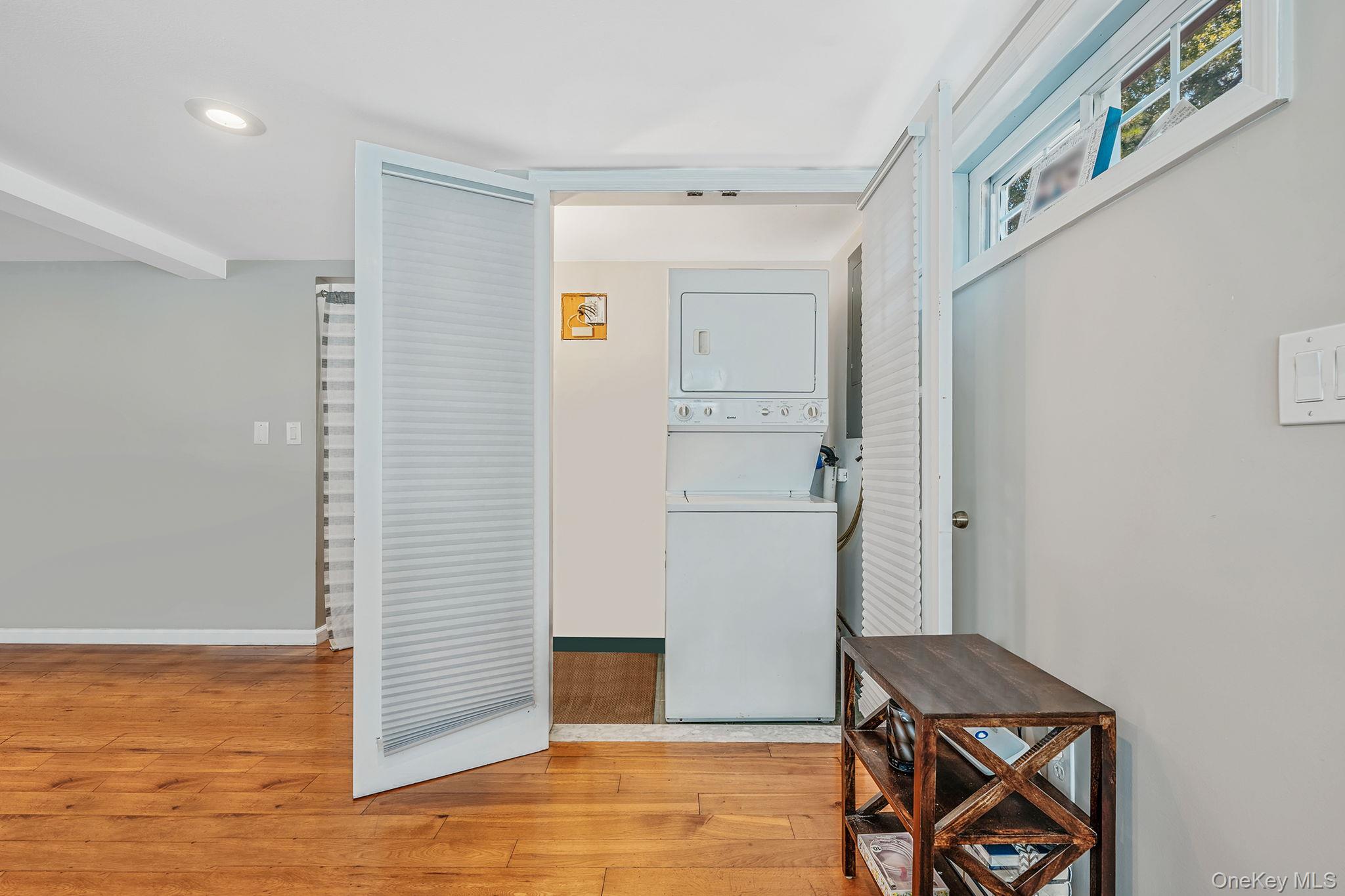 27 Split Cedar Drive, Islandia, NY 11749