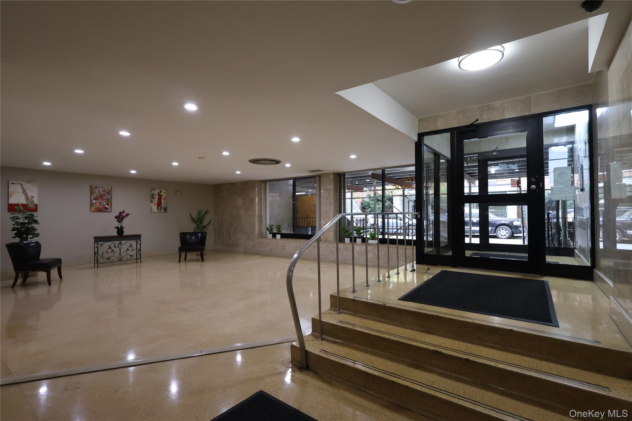 99-10 60th Avenue # 2L, Corona, NY 11368