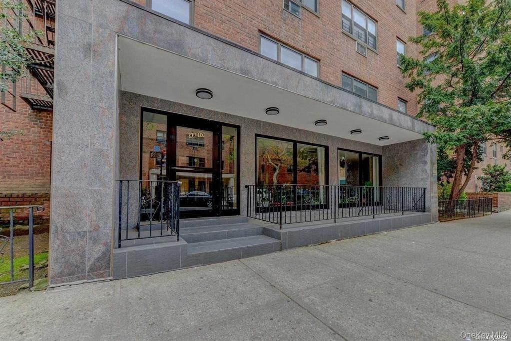 99-10 60th Avenue # 2L, Corona, NY 11368