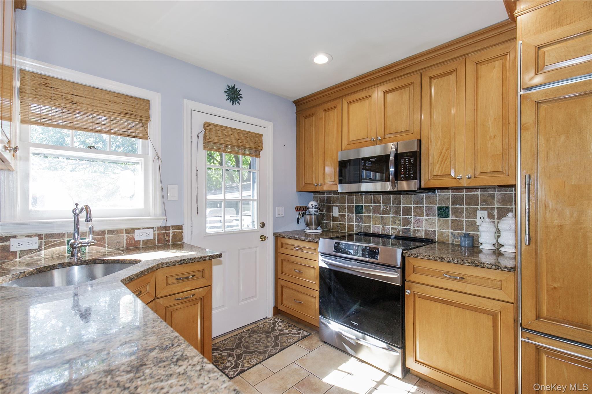 34 Linden Street, New Hyde Park, NY 11040