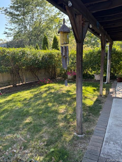 34 Linden Street, New Hyde Park, NY 11040