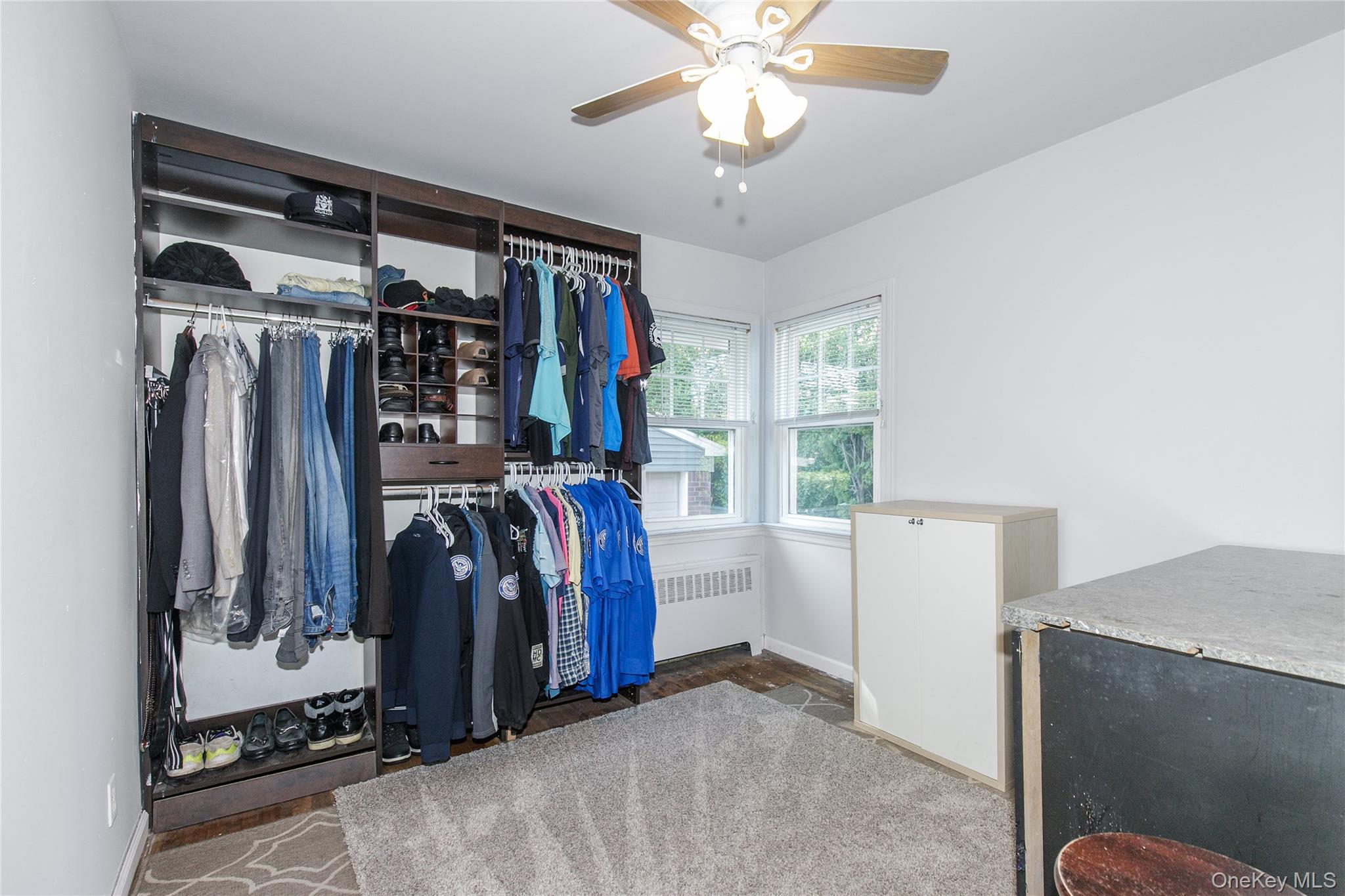 34 Linden Street, New Hyde Park, NY 11040