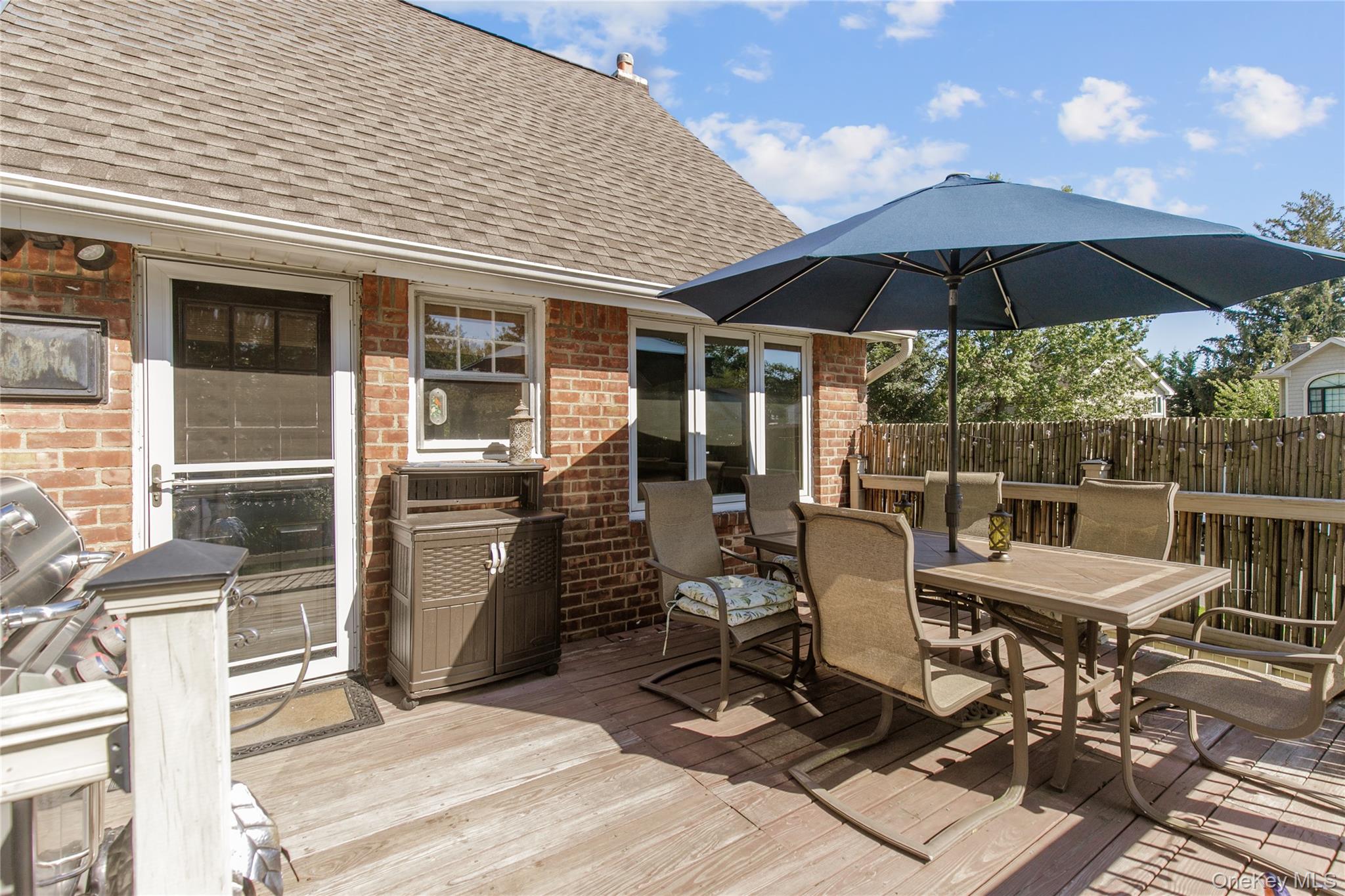 34 Linden Street, New Hyde Park, NY 11040