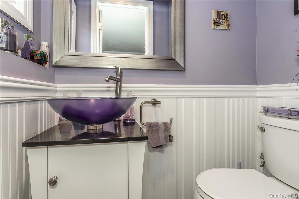 113 Northern Parkway W, Plainview, NY 11803