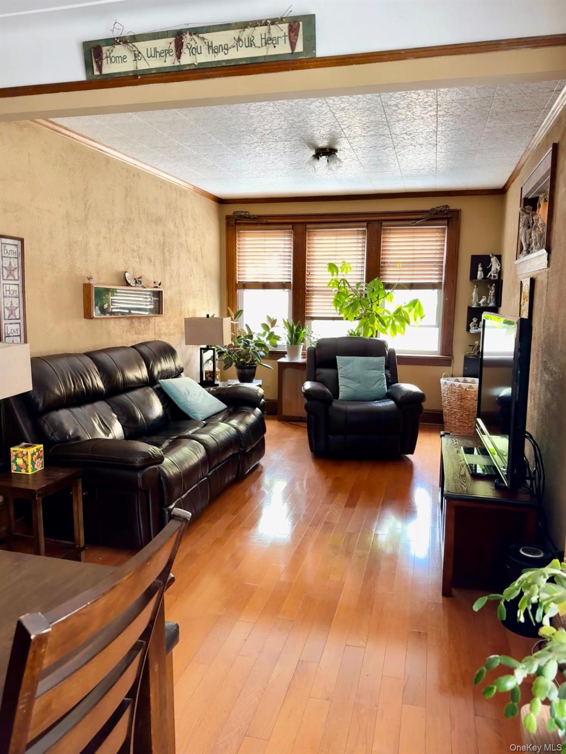 77-42 74th Street, Glendale, NY 11385