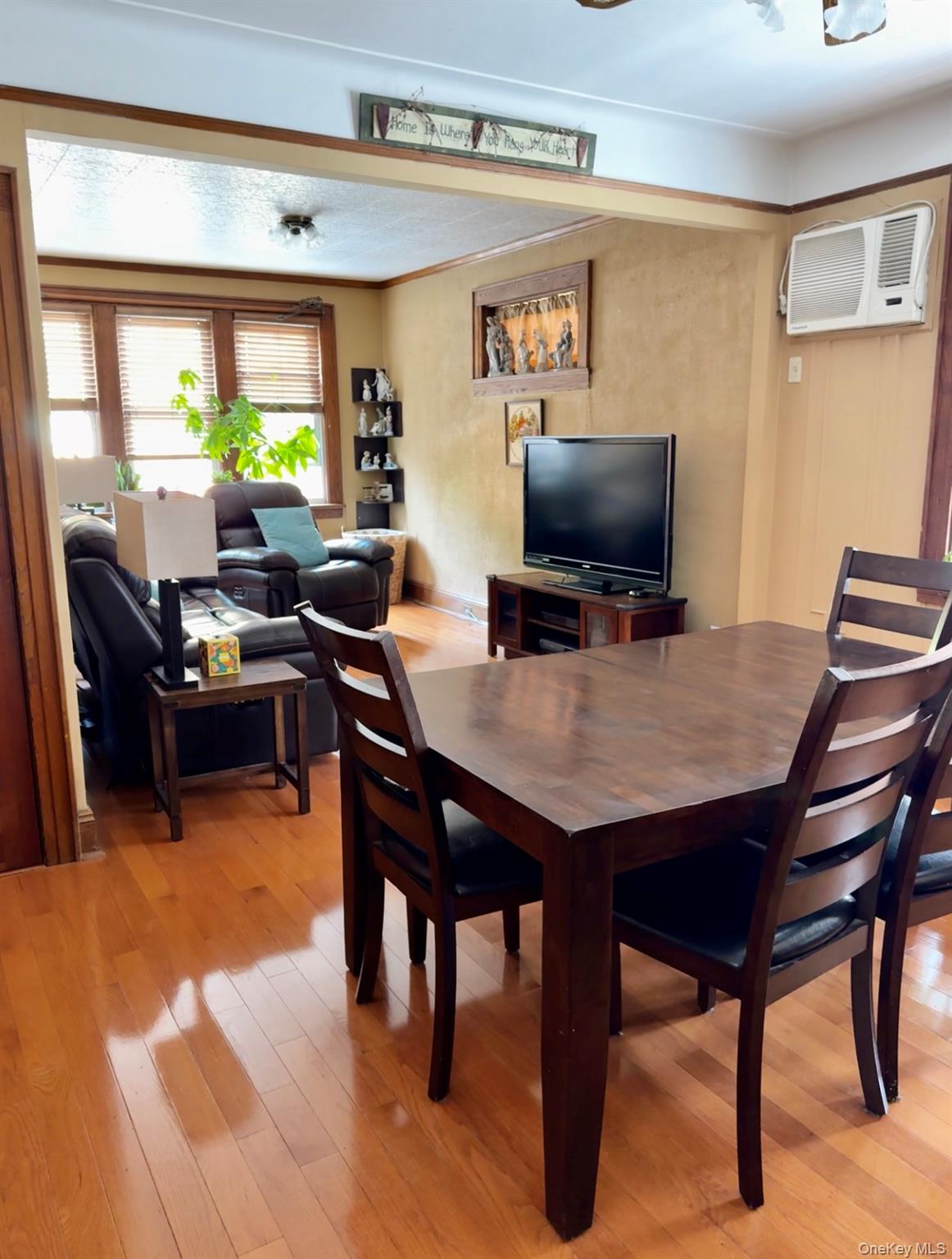 77-42 74th Street, Glendale, NY 11385