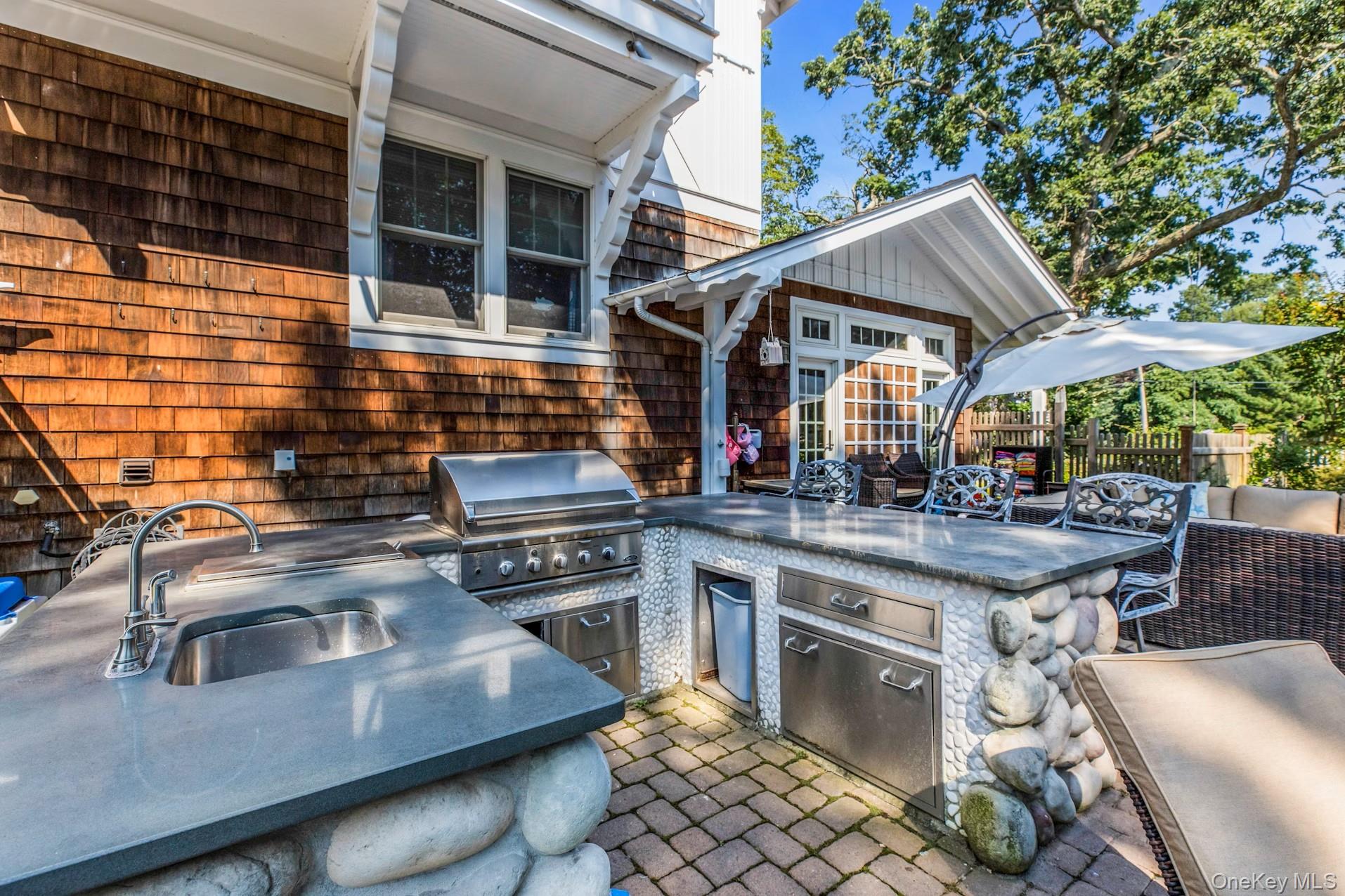 275 Woodland Drive, Brightwaters, NY 11718