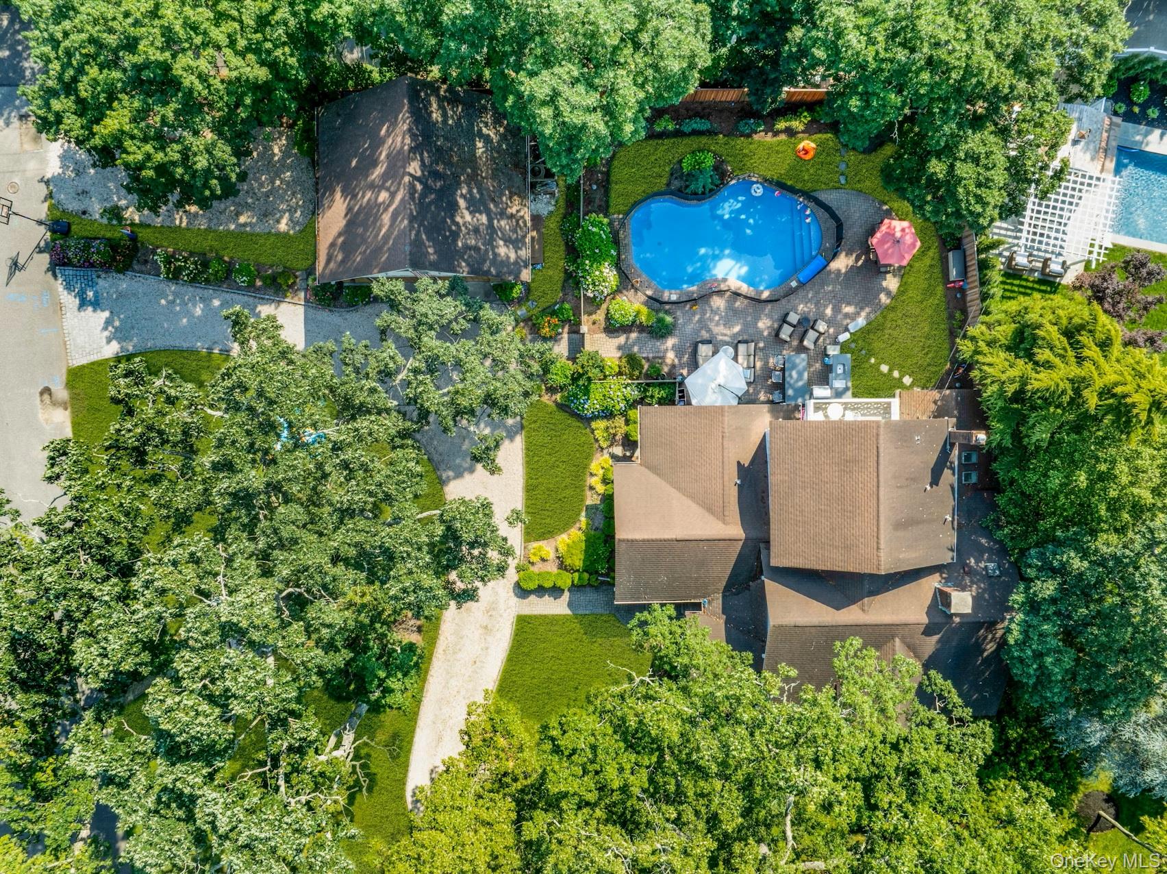 275 Woodland Drive, Brightwaters, NY 11718