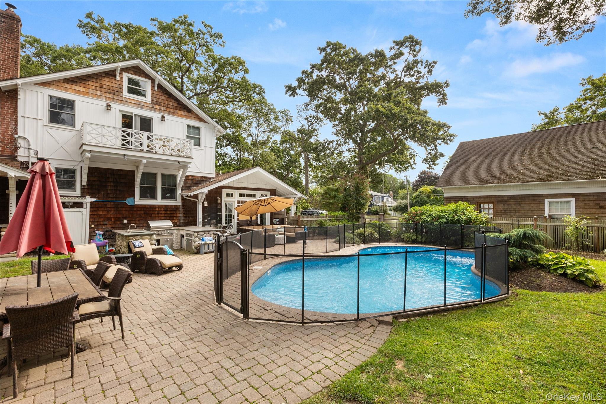 275 Woodland Drive, Brightwaters, NY 11718