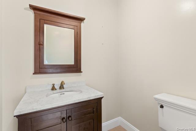 275 Woodland Drive, Brightwaters, NY 11718