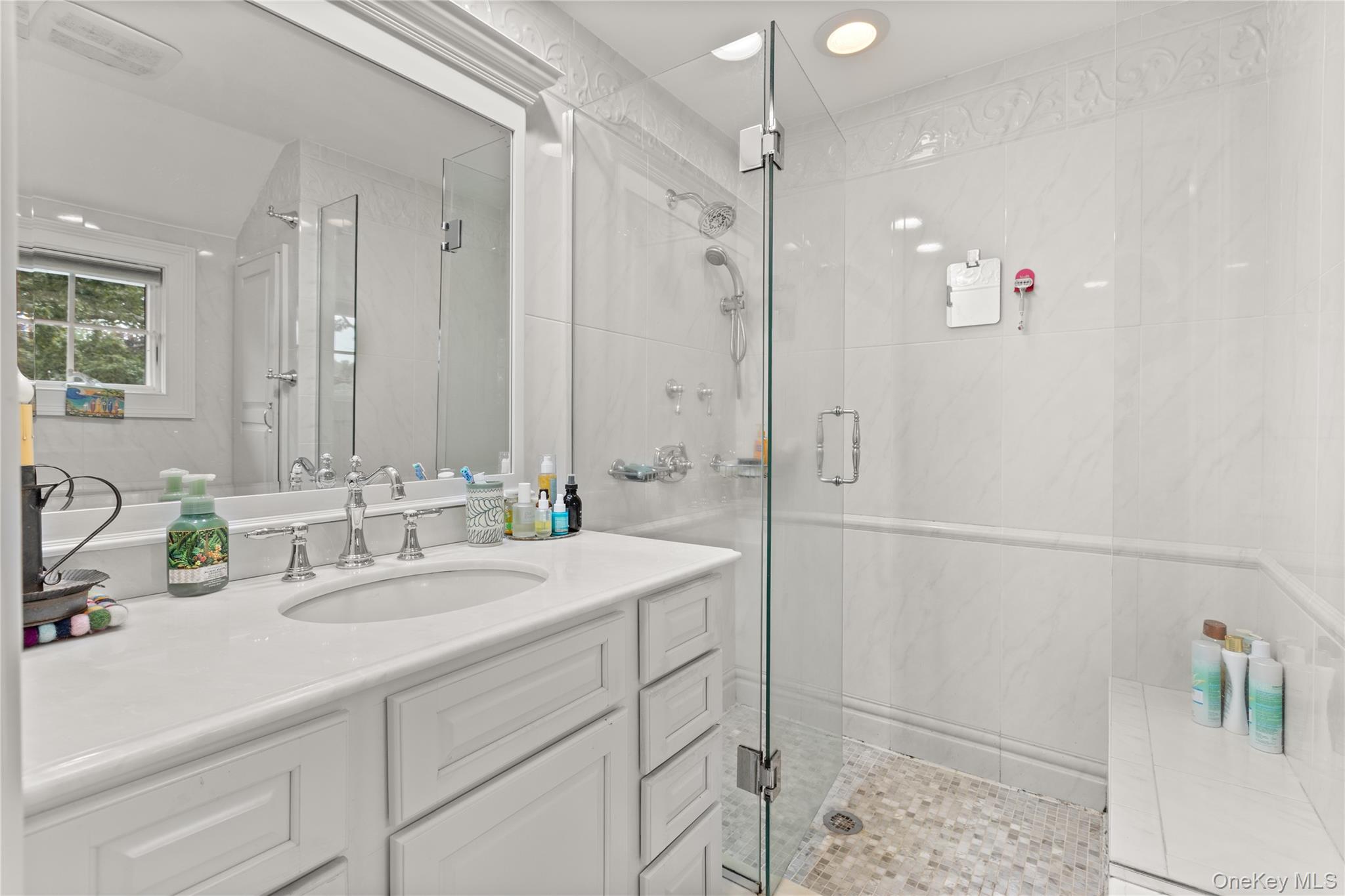 275 Woodland Drive, Brightwaters, NY 11718