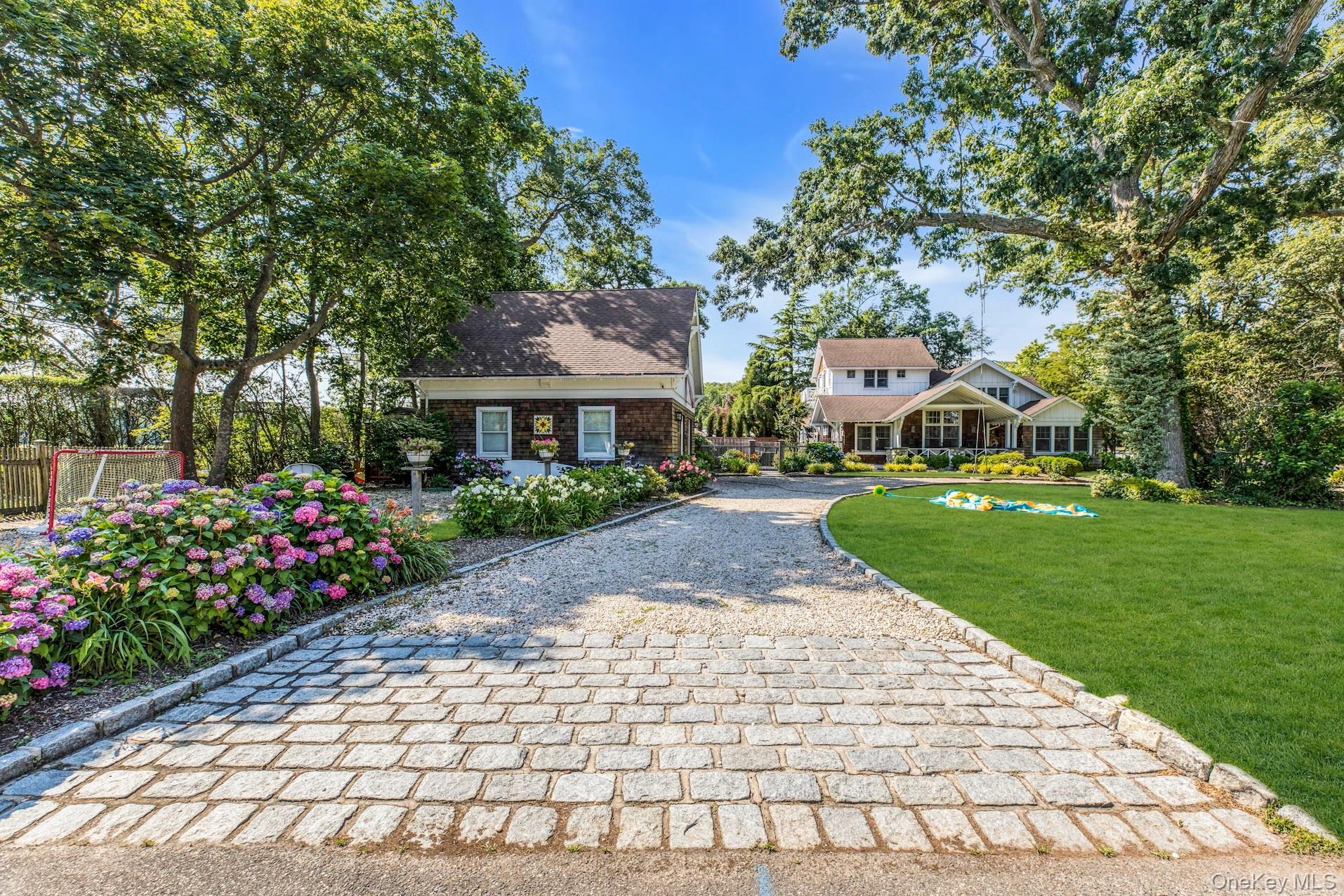 275 Woodland Drive, Brightwaters, NY 11718