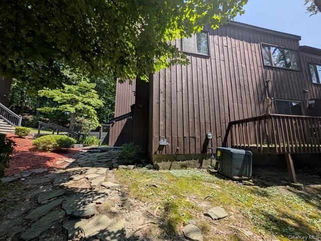 15 Redwood Drive, Highland Mills, NY 10930