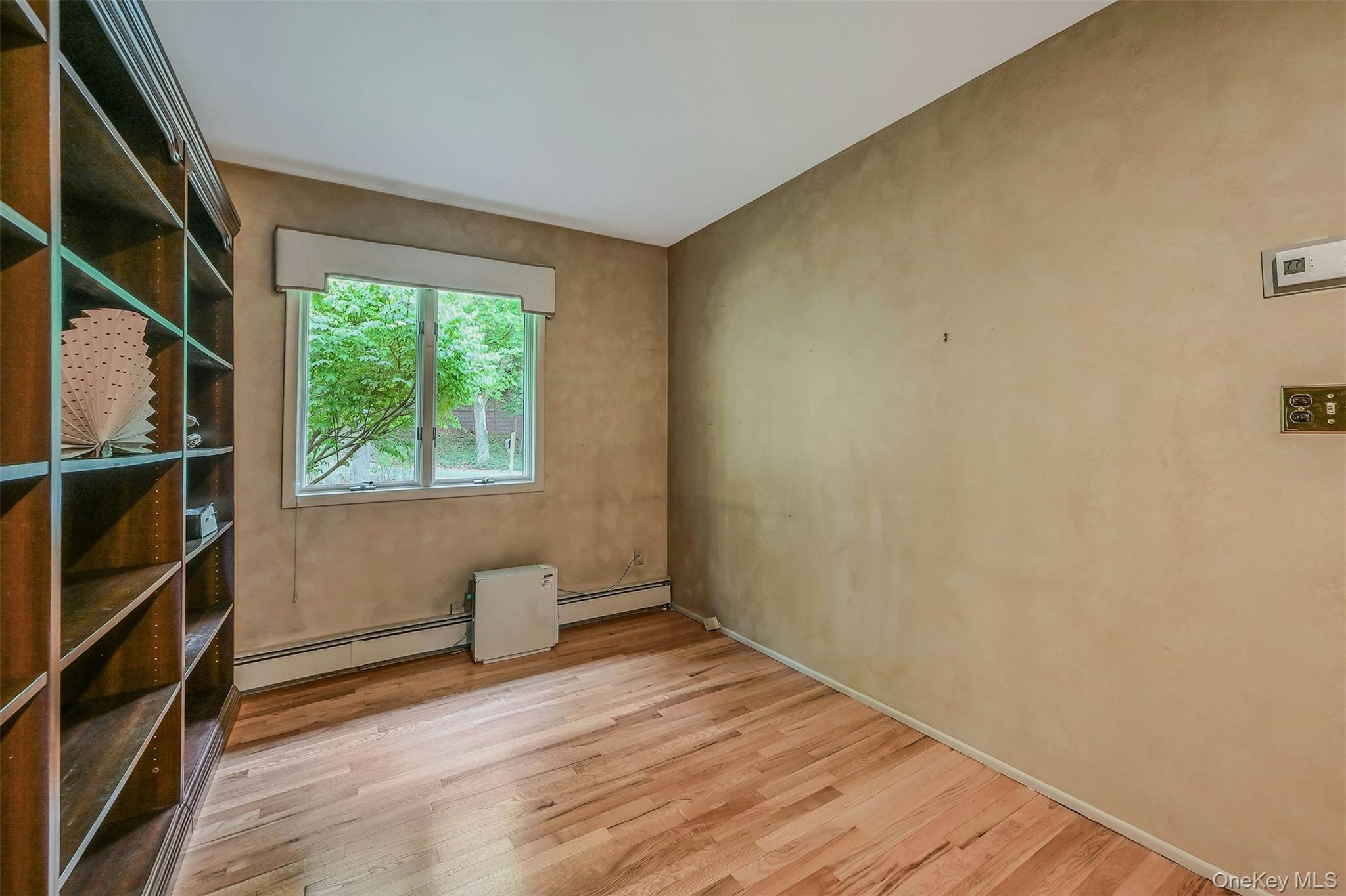 98 Eatons Neck Road, Northport, NY 11768