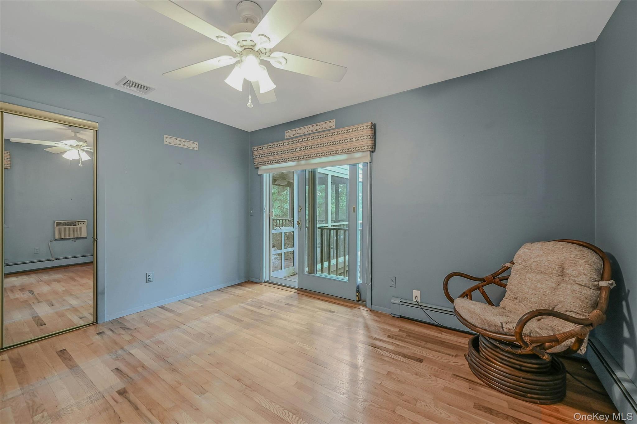 98 Eatons Neck Road, Northport, NY 11768