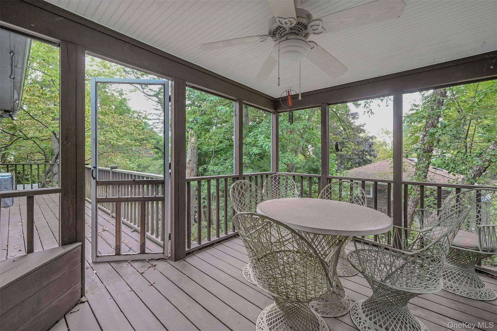 98 Eatons Neck Road, Northport, NY 11768