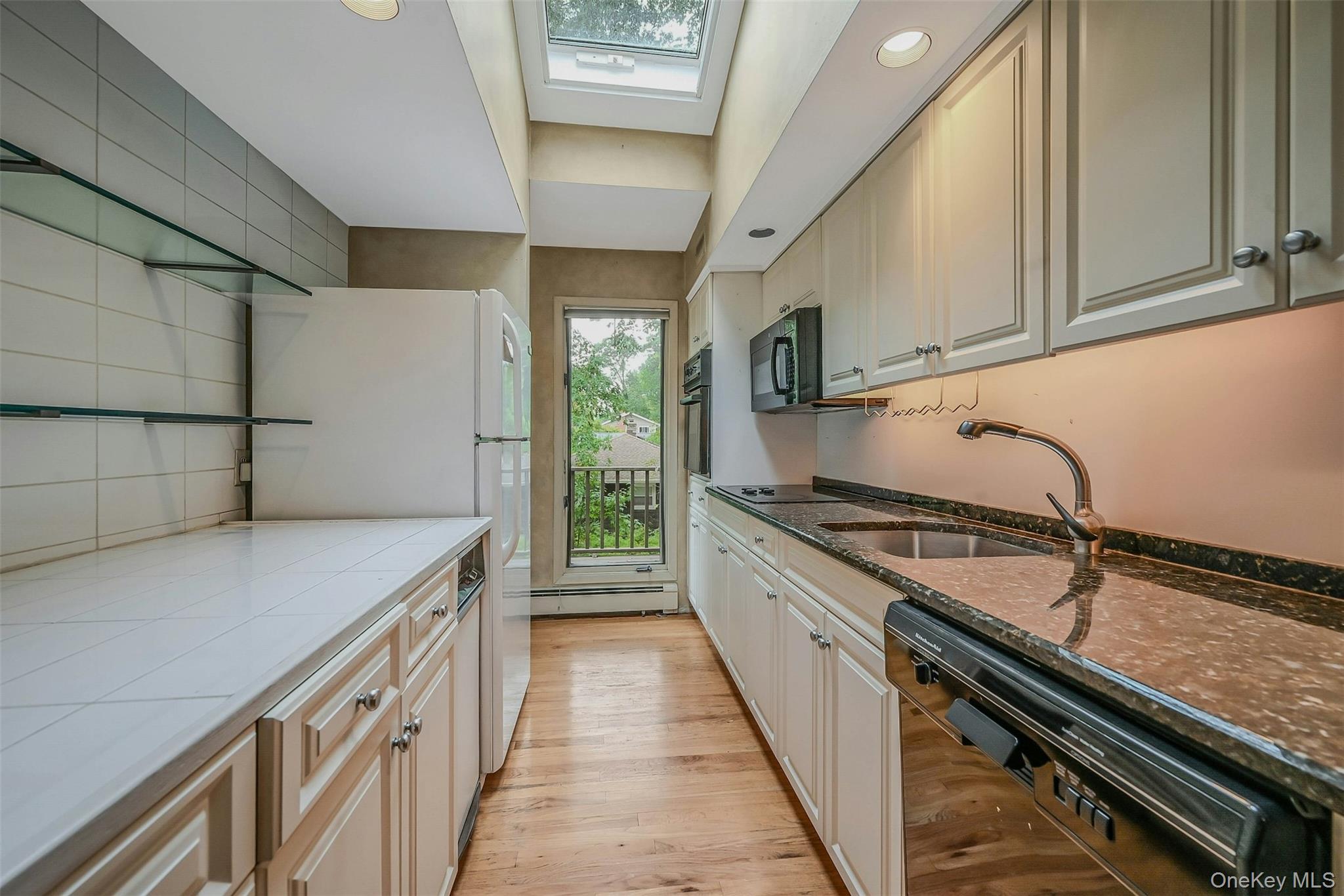 98 Eatons Neck Road, Northport, NY 11768