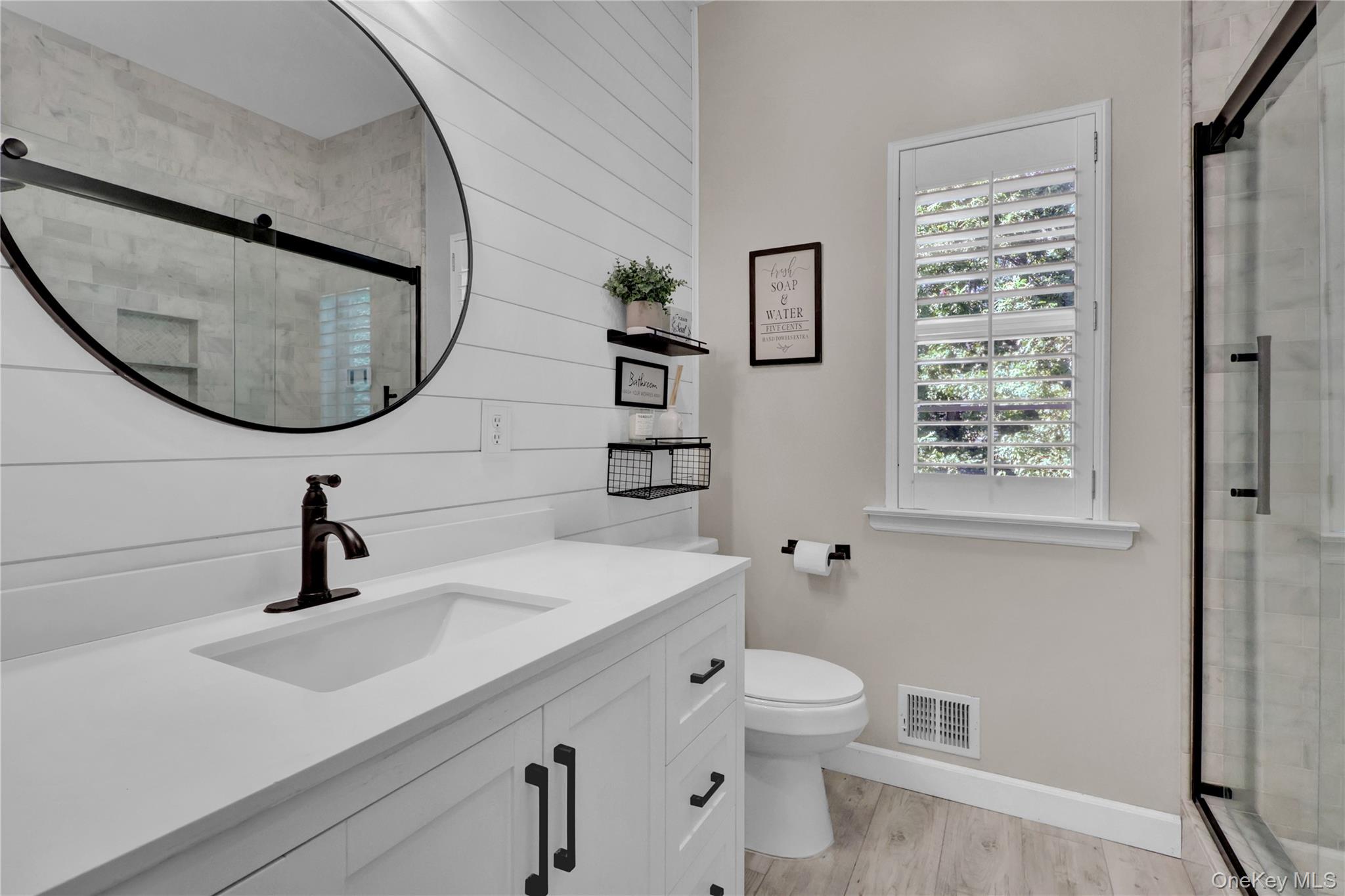 14 Daremy Lane, East Setauket, NY 11733