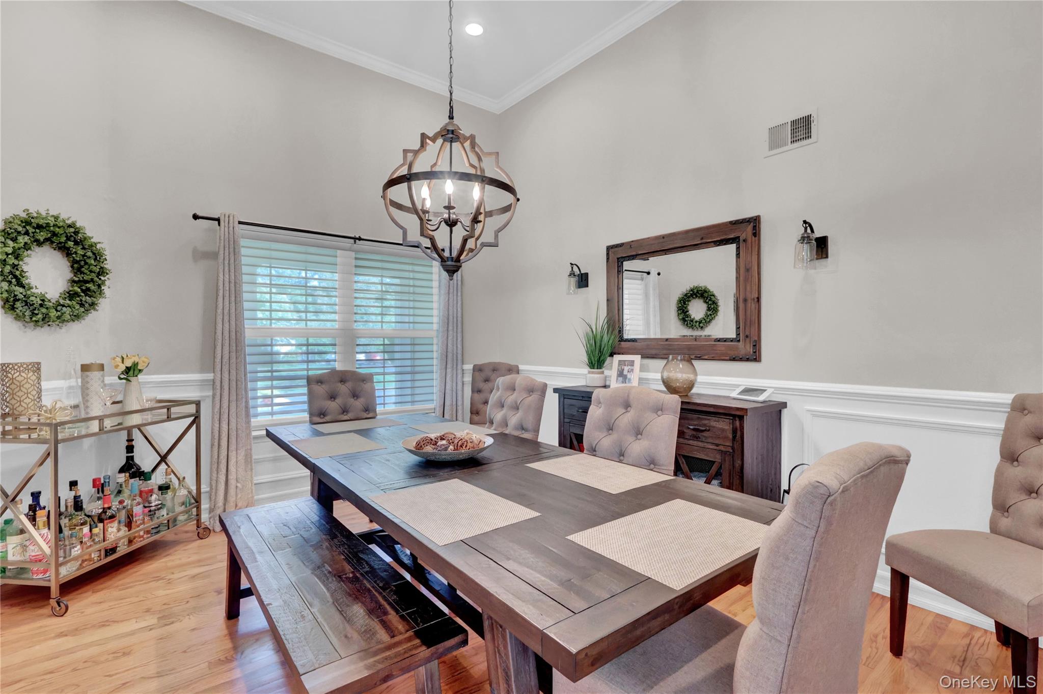 14 Daremy Lane, East Setauket, NY 11733