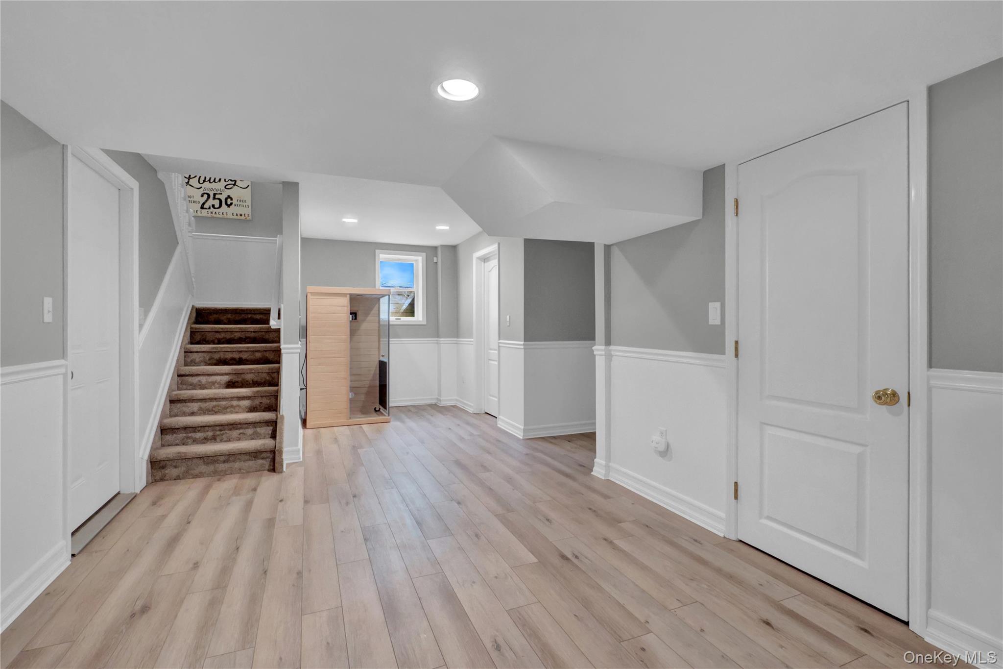 14 Daremy Lane, East Setauket, NY 11733