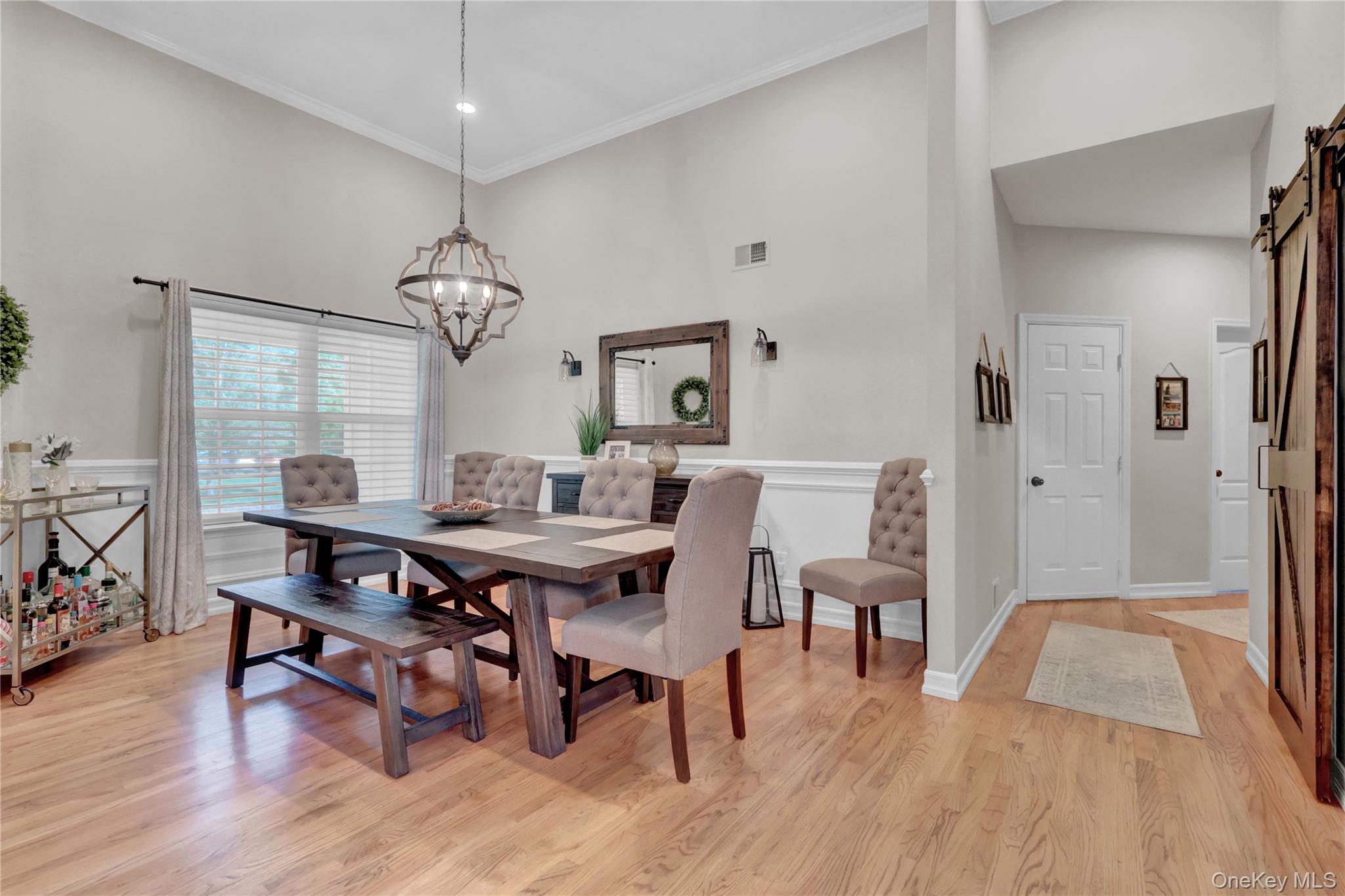 14 Daremy Lane, East Setauket, NY 11733